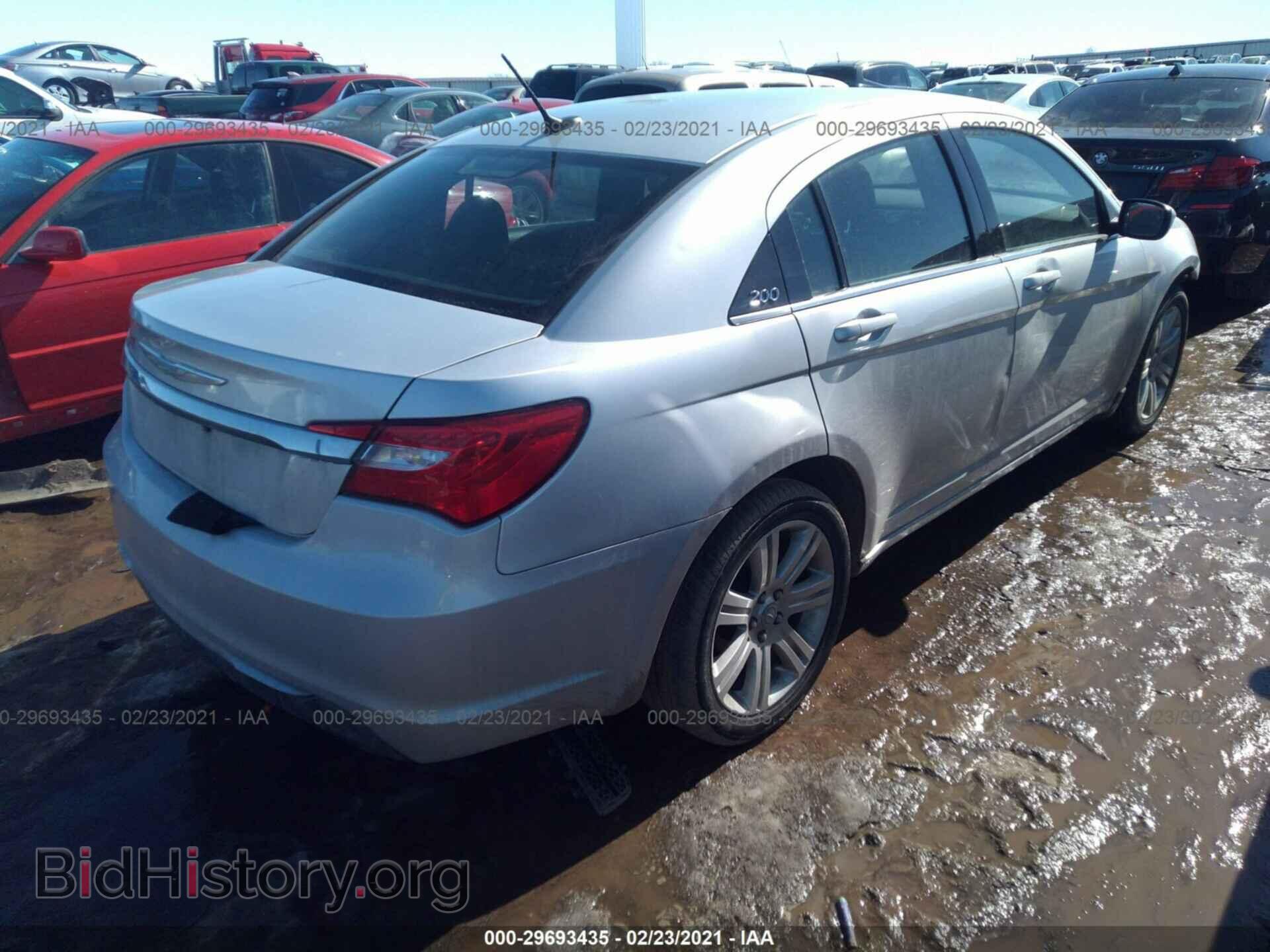 2012 CHRYSLER 200 - VIN: 1C3CCBBB7CN101840 - Фото 4