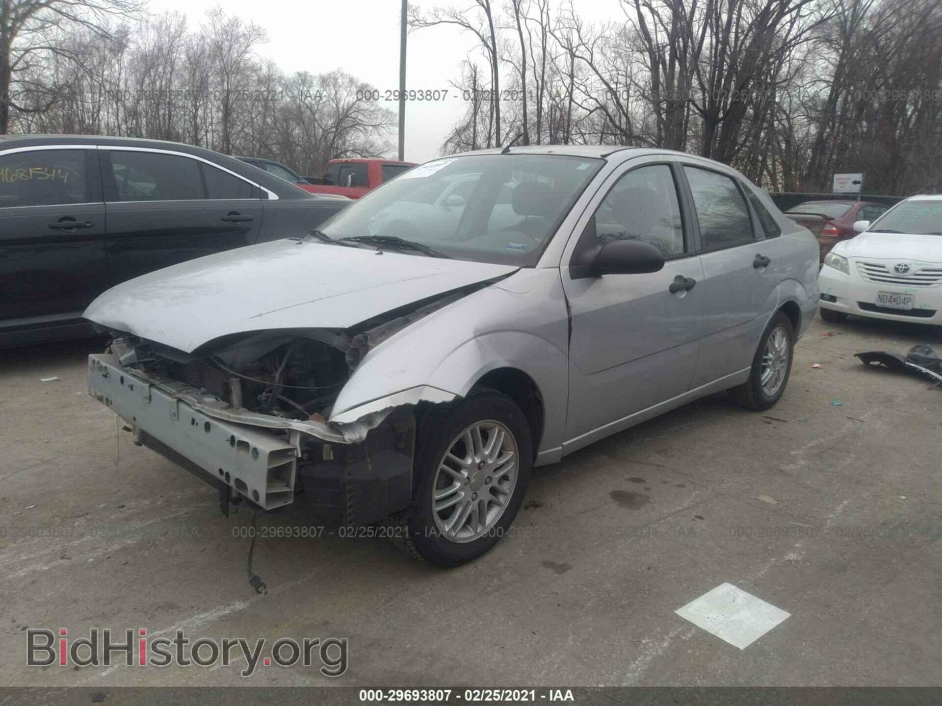 2007 FORD FOCUS - VIN: 1FAFP34N37W224700 - Фото 2