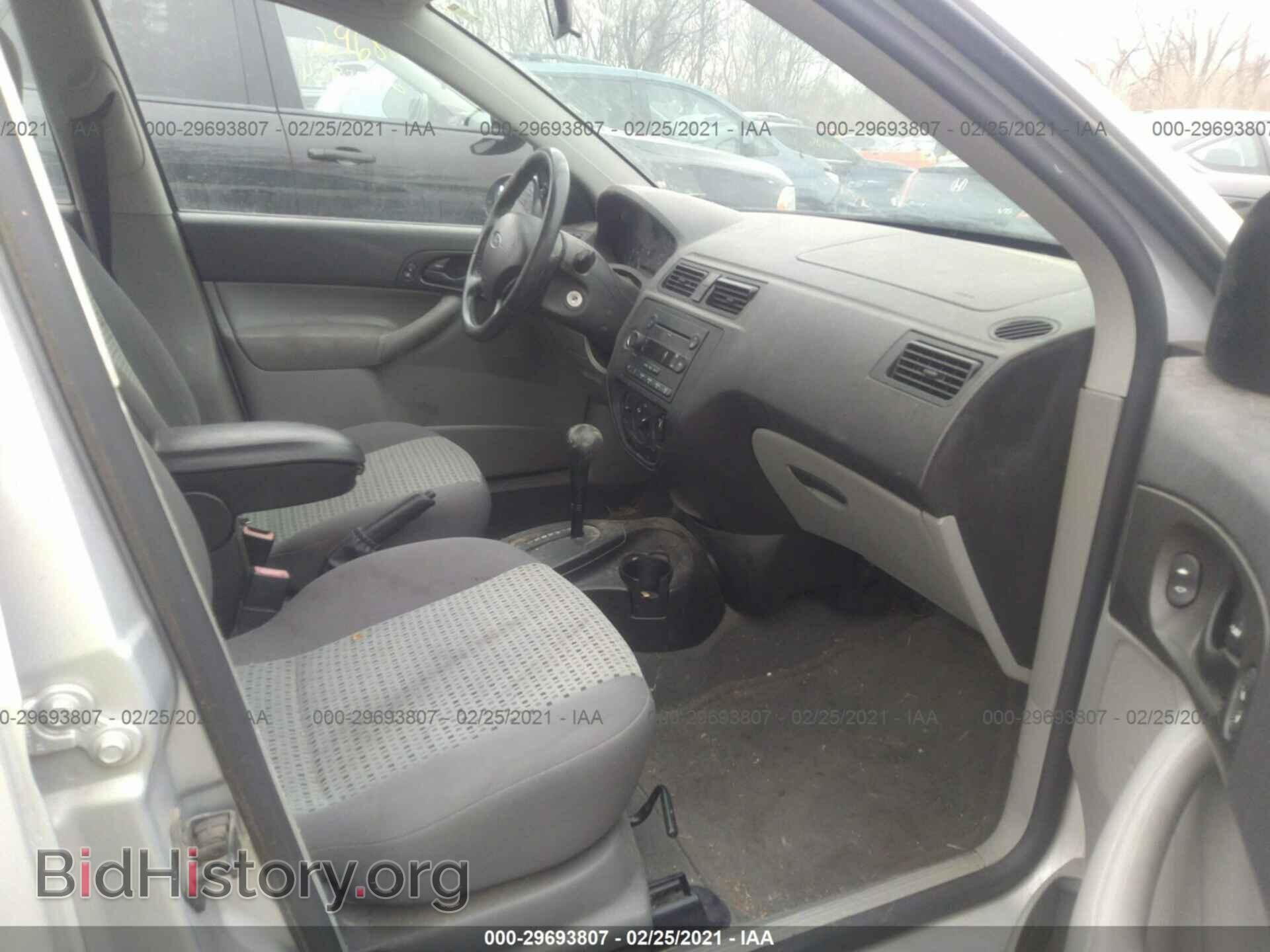 2007 FORD FOCUS - VIN: 1FAFP34N37W224700 - Фото 5