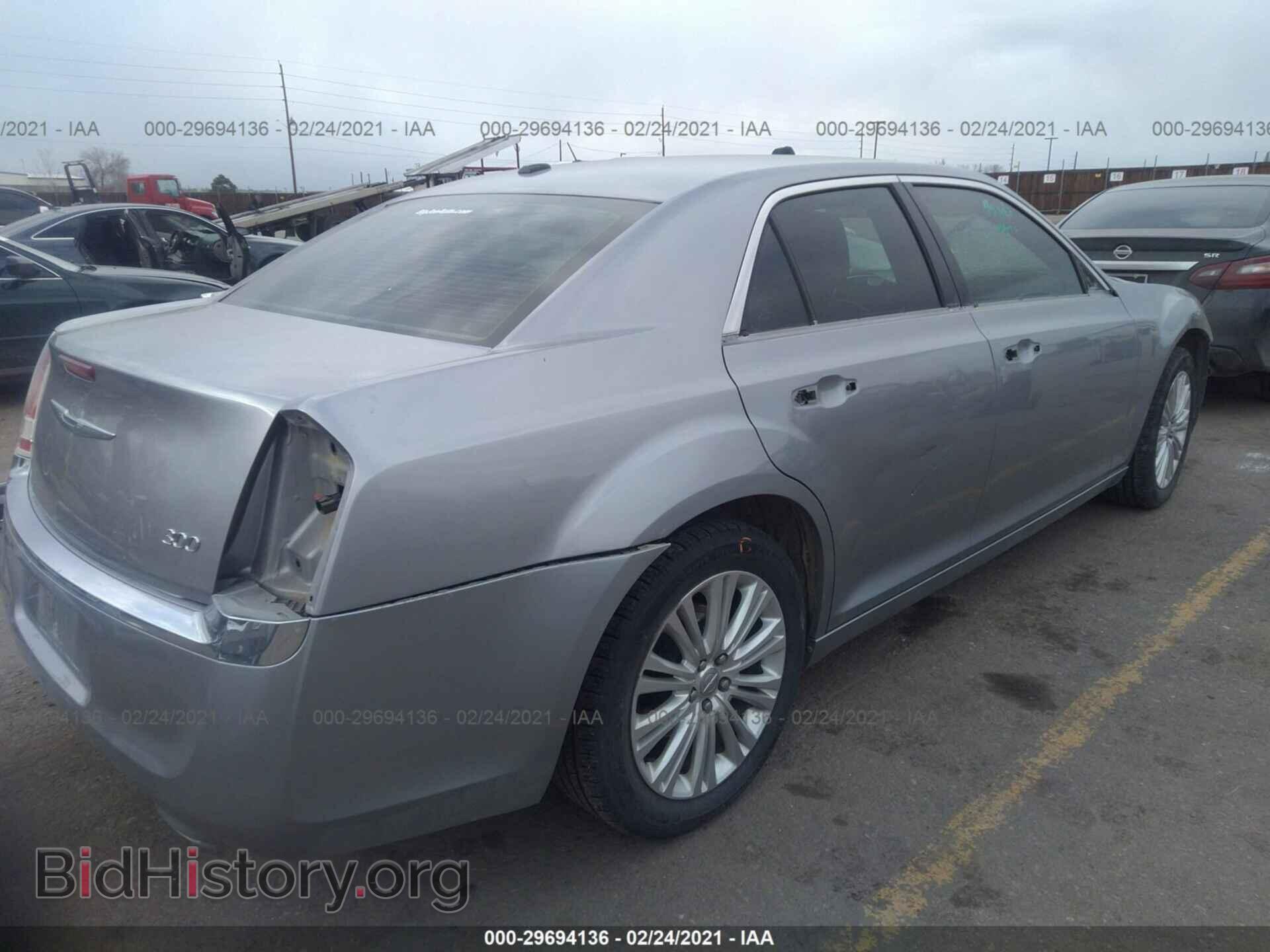 2014 CHRYSLER 300 - VIN: 2C3CCARG8EH235960 - Фото 4