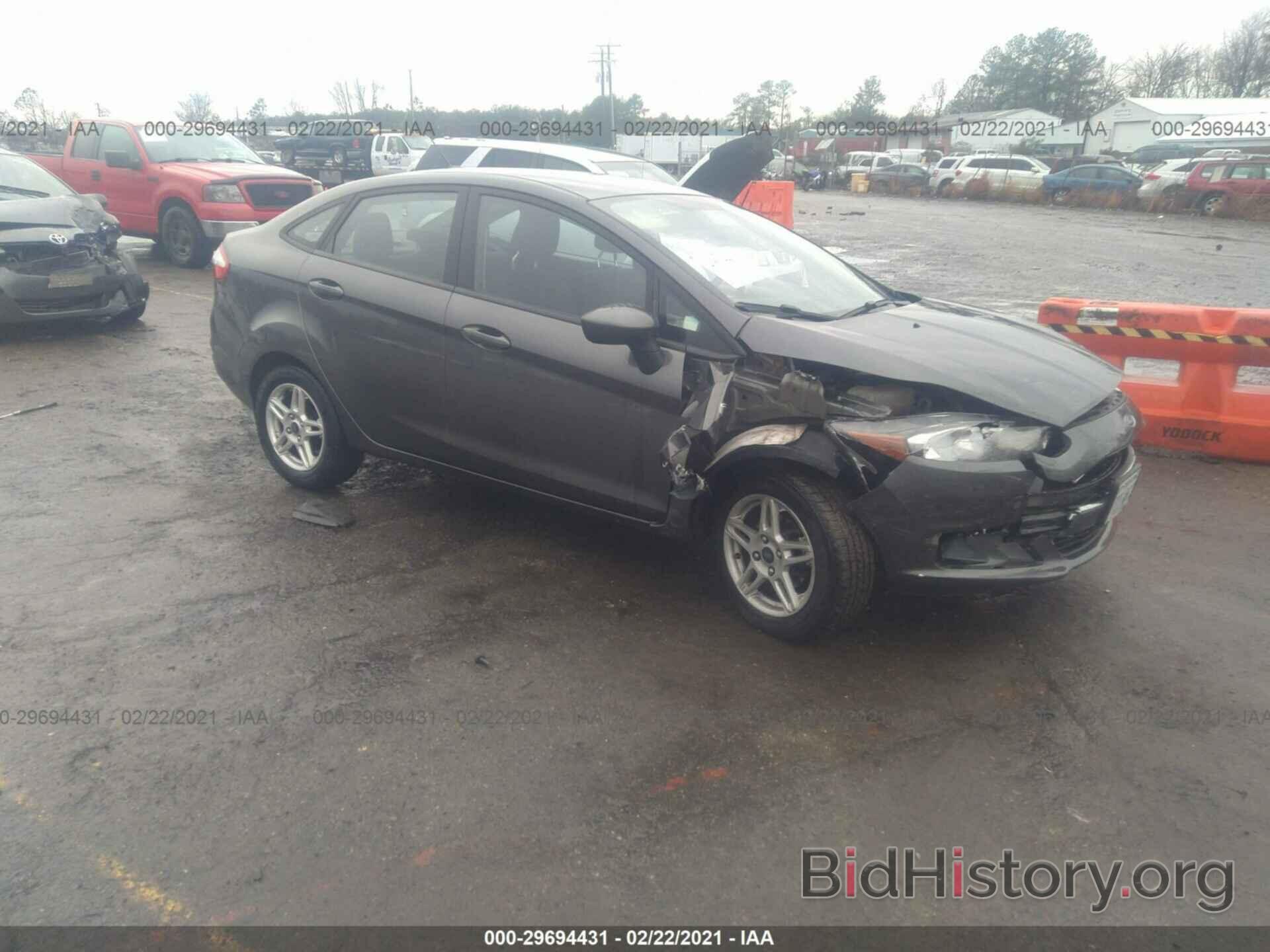 Photo 3FADP4BJ6HM163910 - FORD FIESTA 2017