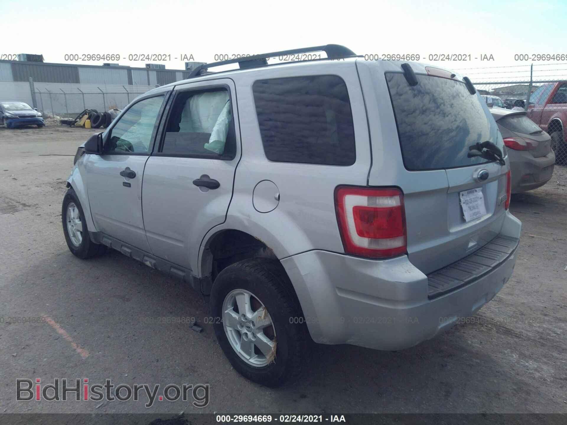 2012 FORD ESCAPE - VIN: 1FMCU0D70CKB57976 - Фото 3