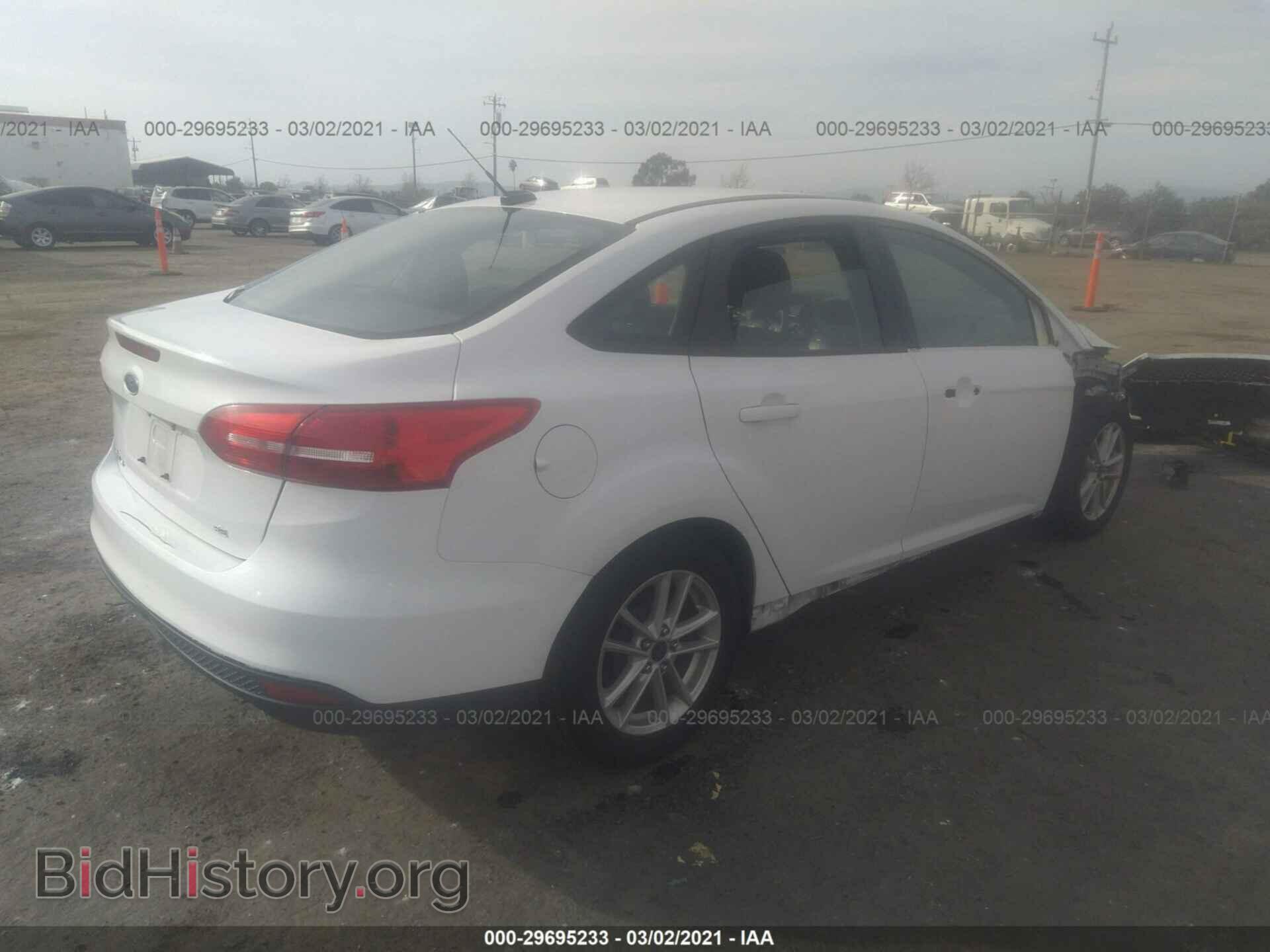 2017 FORD FOCUS - VIN: 1FADP3F22HL245972 - Фото 4