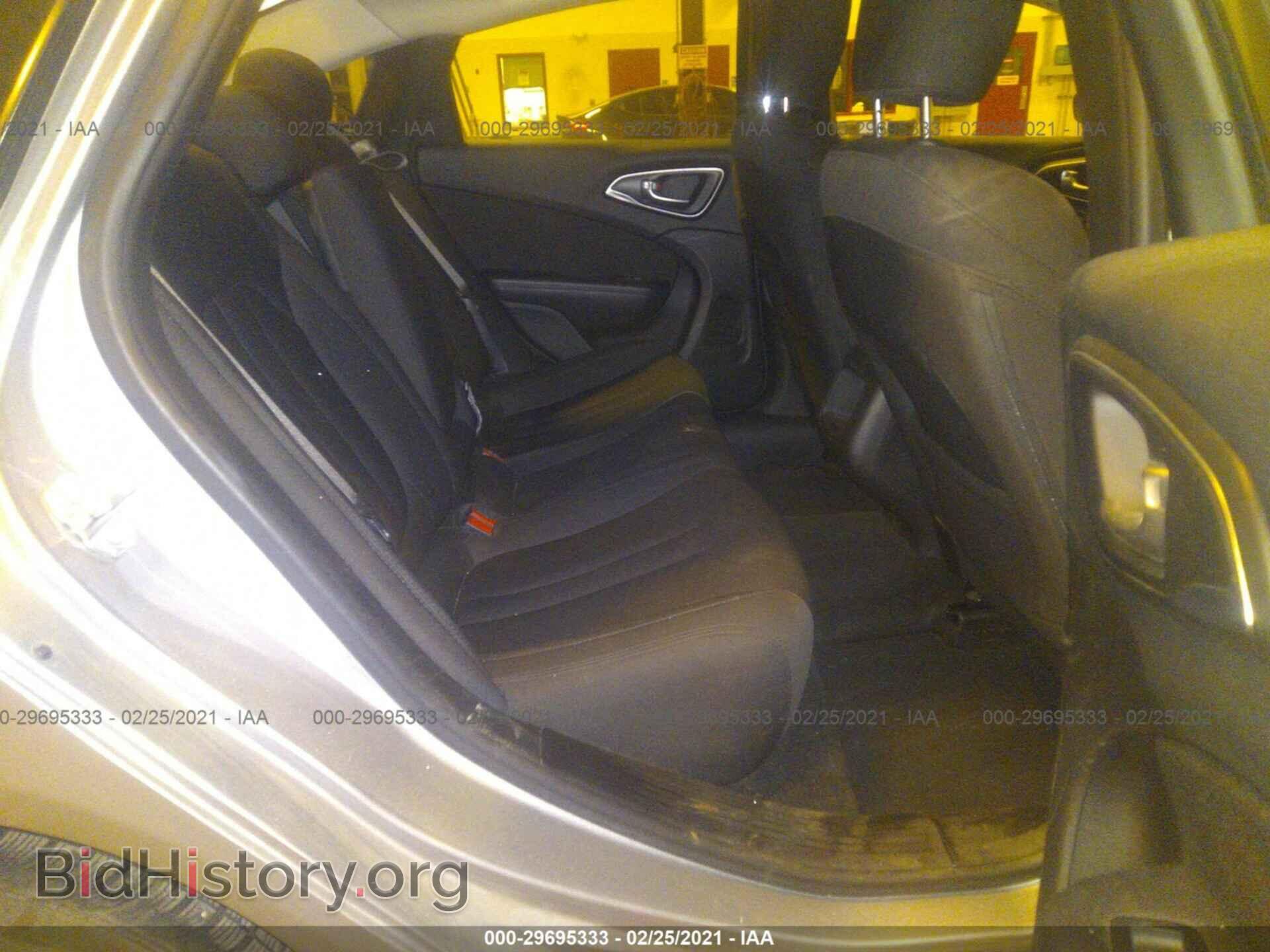 2015 CHRYSLER 200 - VIN: 1C3CCCAB9FN688800 - Фото 8