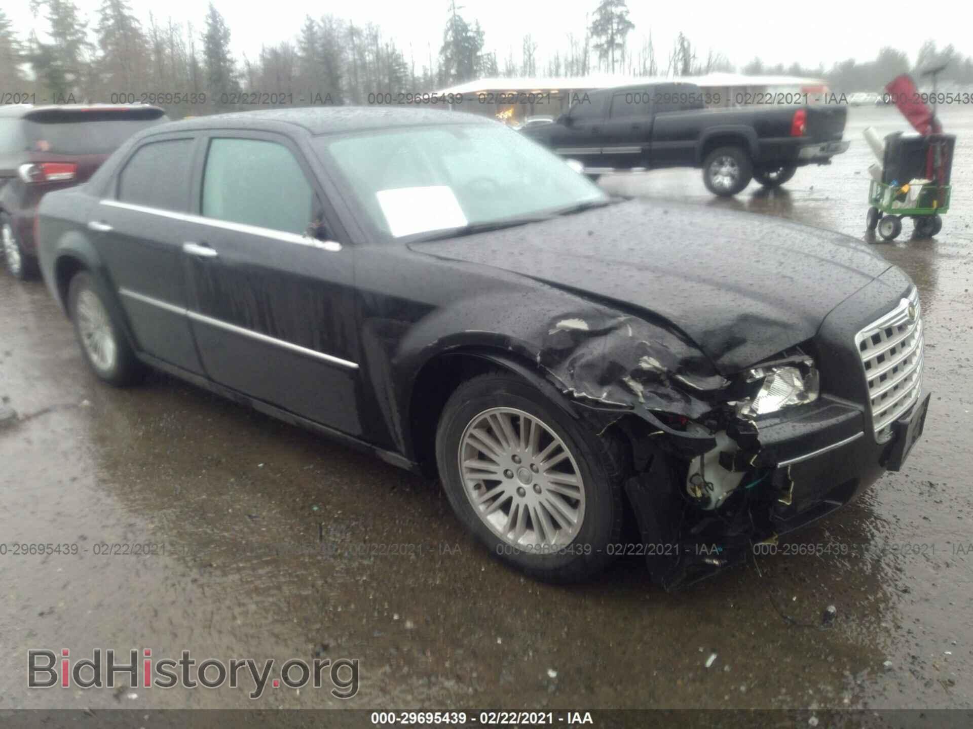 Photo 2C3CA5CV2AH325877 - CHRYSLER 300 2010