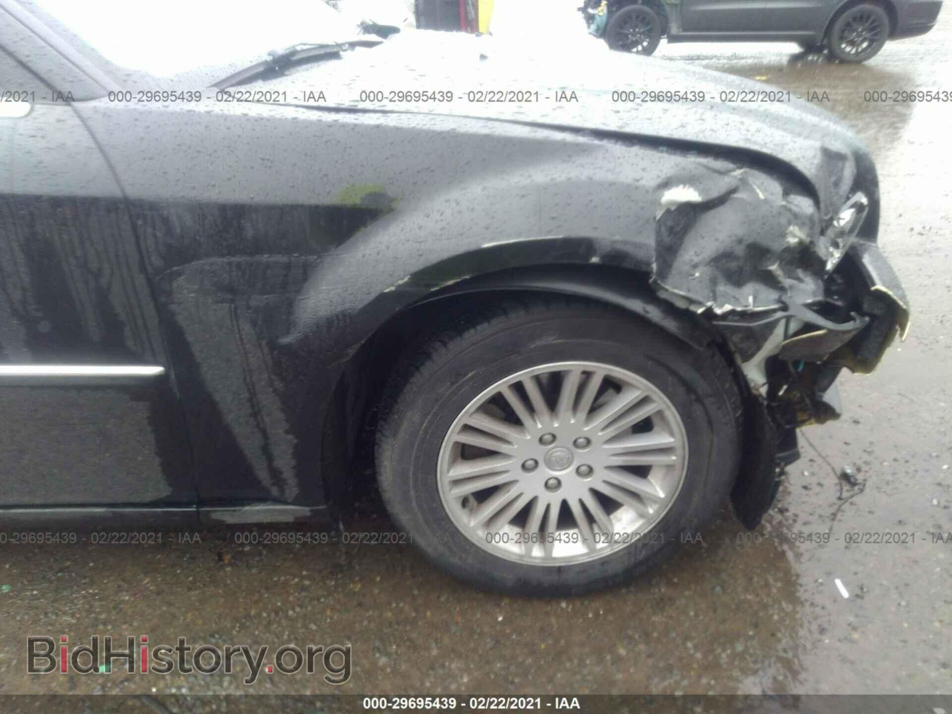 2010 CHRYSLER 300 - VIN: 2C3CA5CV2AH325877 - Фото 6