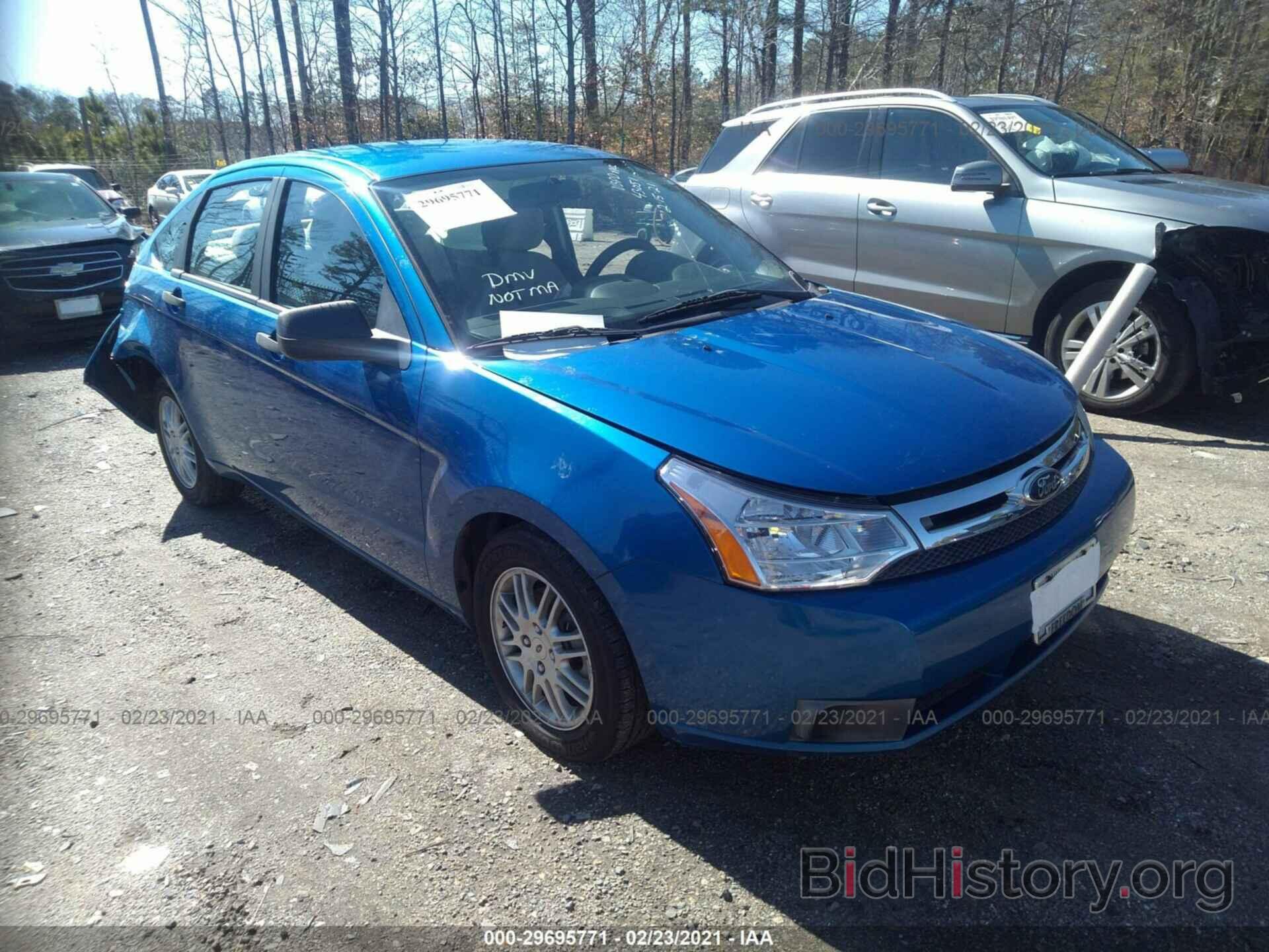 Photo 1FAHP3FN5BW143051 - FORD FOCUS 2011