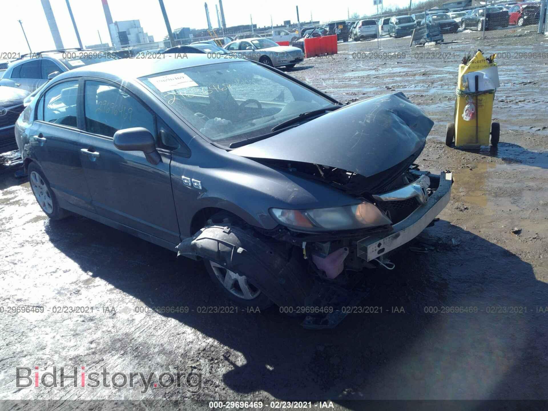 Photo 19XFA1F54BE026675 - HONDA CIVIC SDN 2011