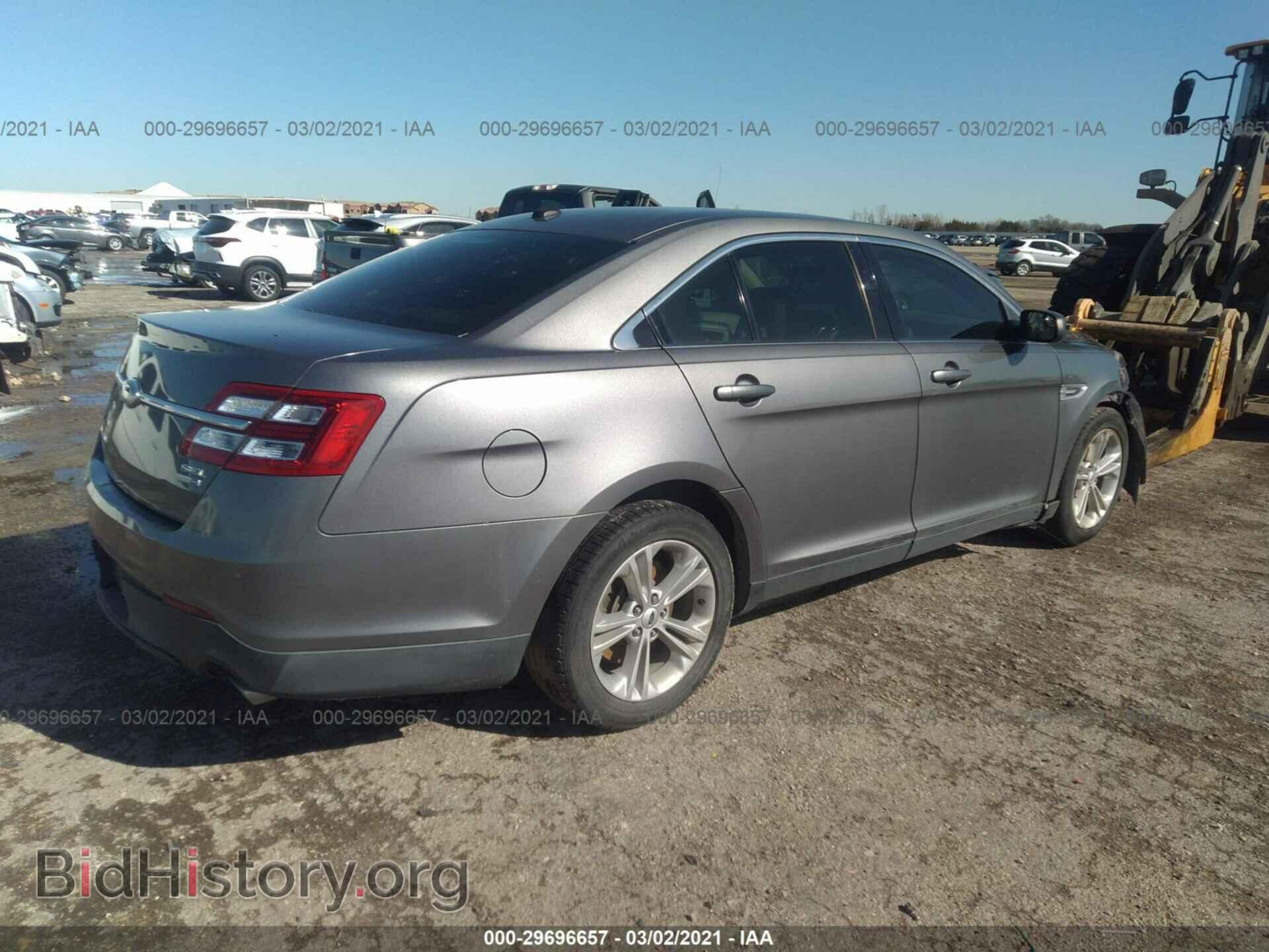 2013 FORD TAURUS - VIN: 1FAHP2H88DG217013 - Фото 4