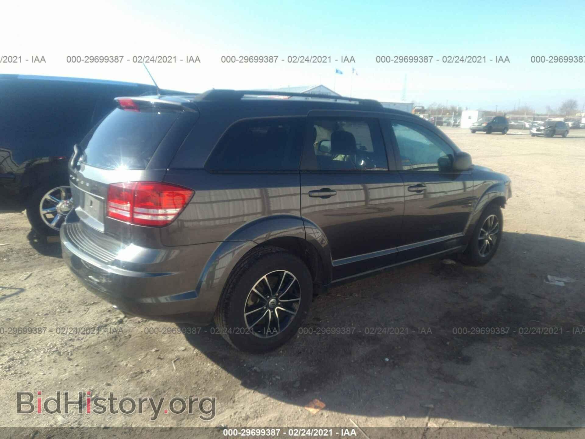 2018 DODGE JOURNEY - VIN: 3C4PDCAB1JT248587 - Фото 4