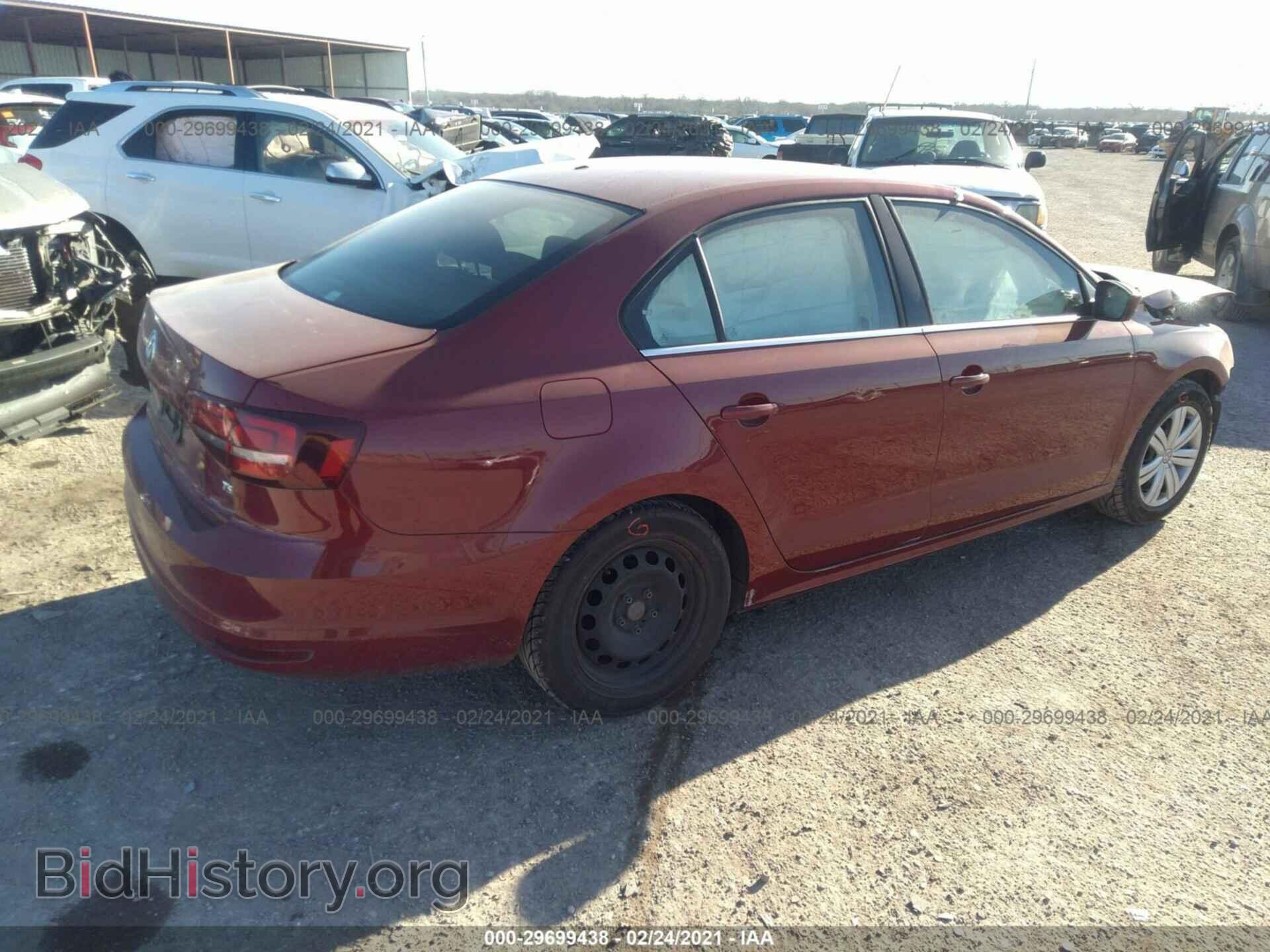 2017 VOLKSWAGEN JETTA - VIN: 3VW2B7AJ6HM410102 - Фото 4