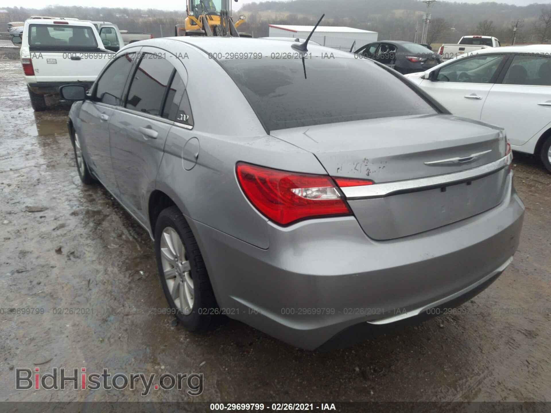 2013 CHRYSLER 200 - VIN: 1C3CCBBB2DN762919 - Фото 3