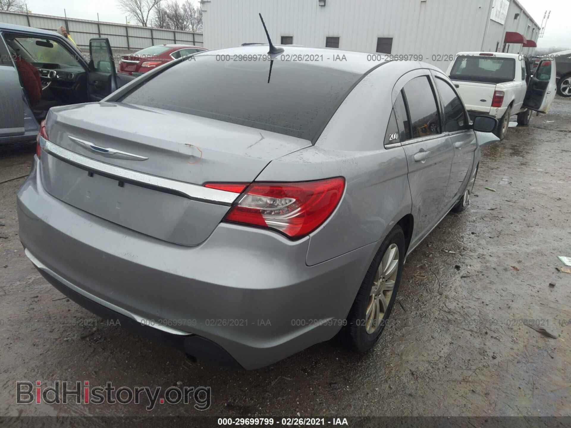2013 CHRYSLER 200 - VIN: 1C3CCBBB2DN762919 - Фото 4