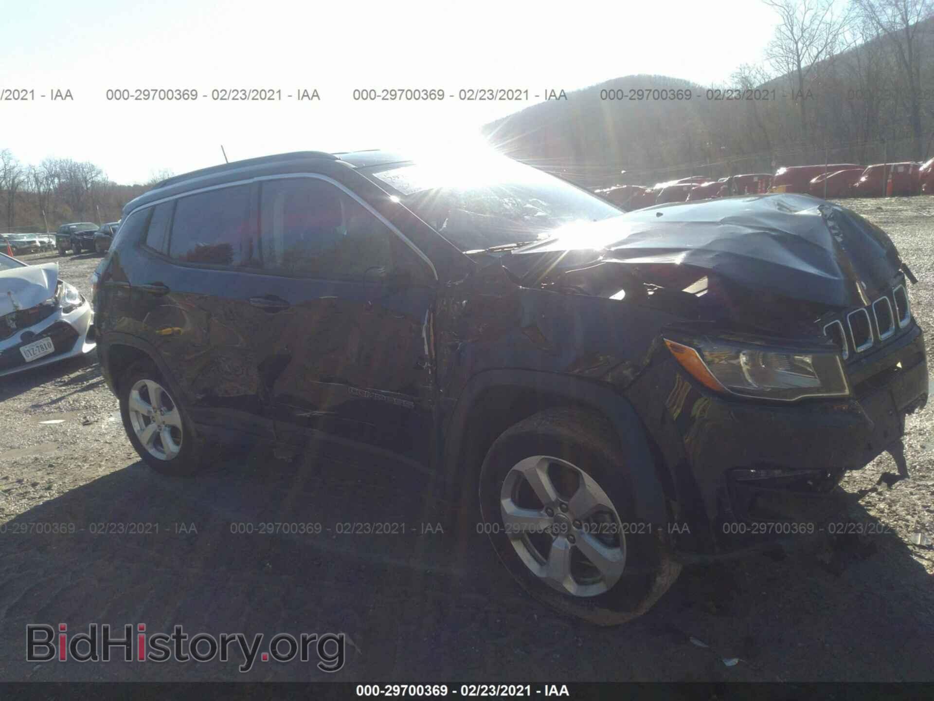 Фотография 3C4NJDBB1HT660989 - JEEP COMPASS 2017