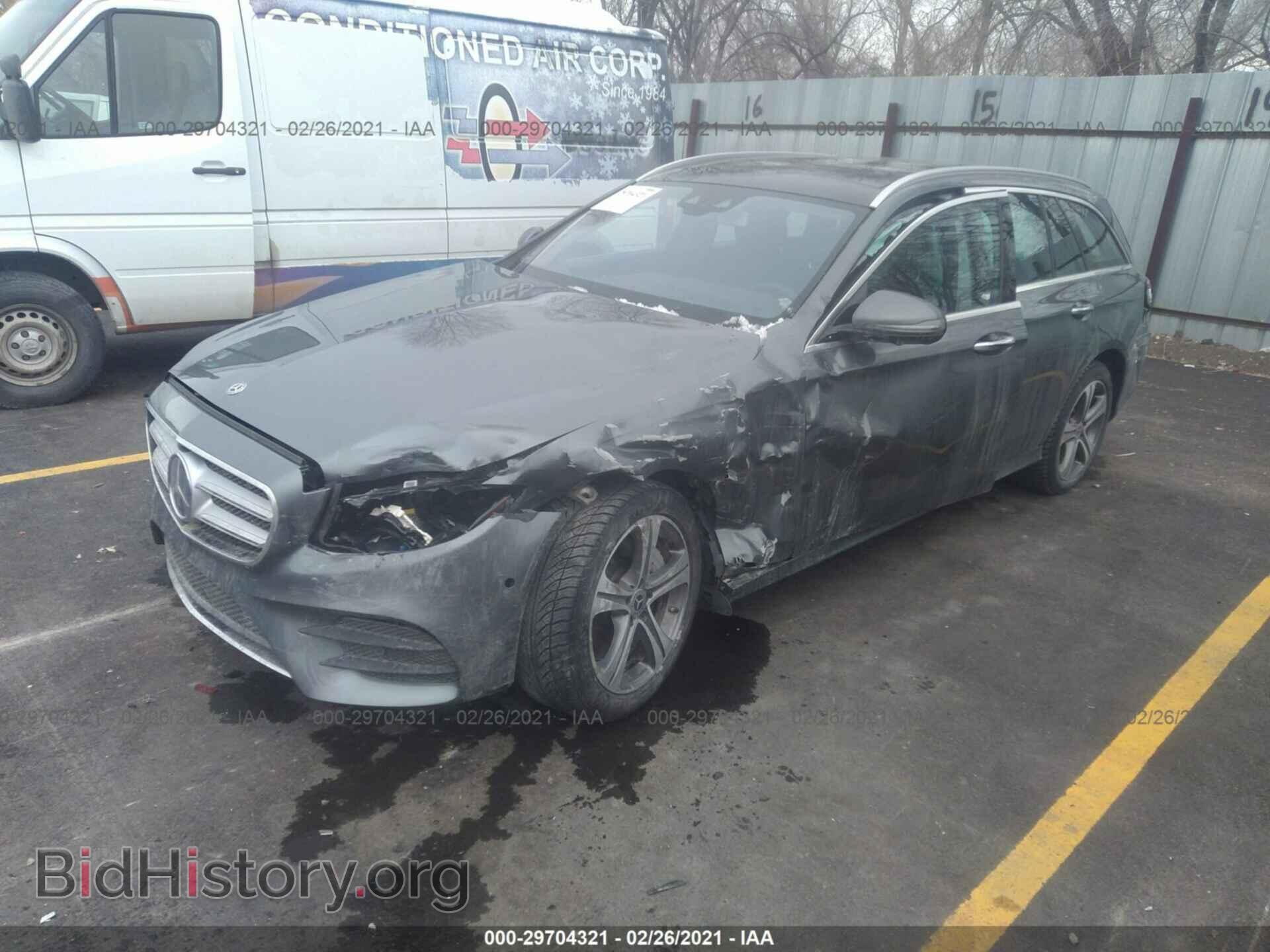 2019 MERCEDES-BENZ E-CLASS - VIN: WDDZH6JB0KA591680 - Фото 2