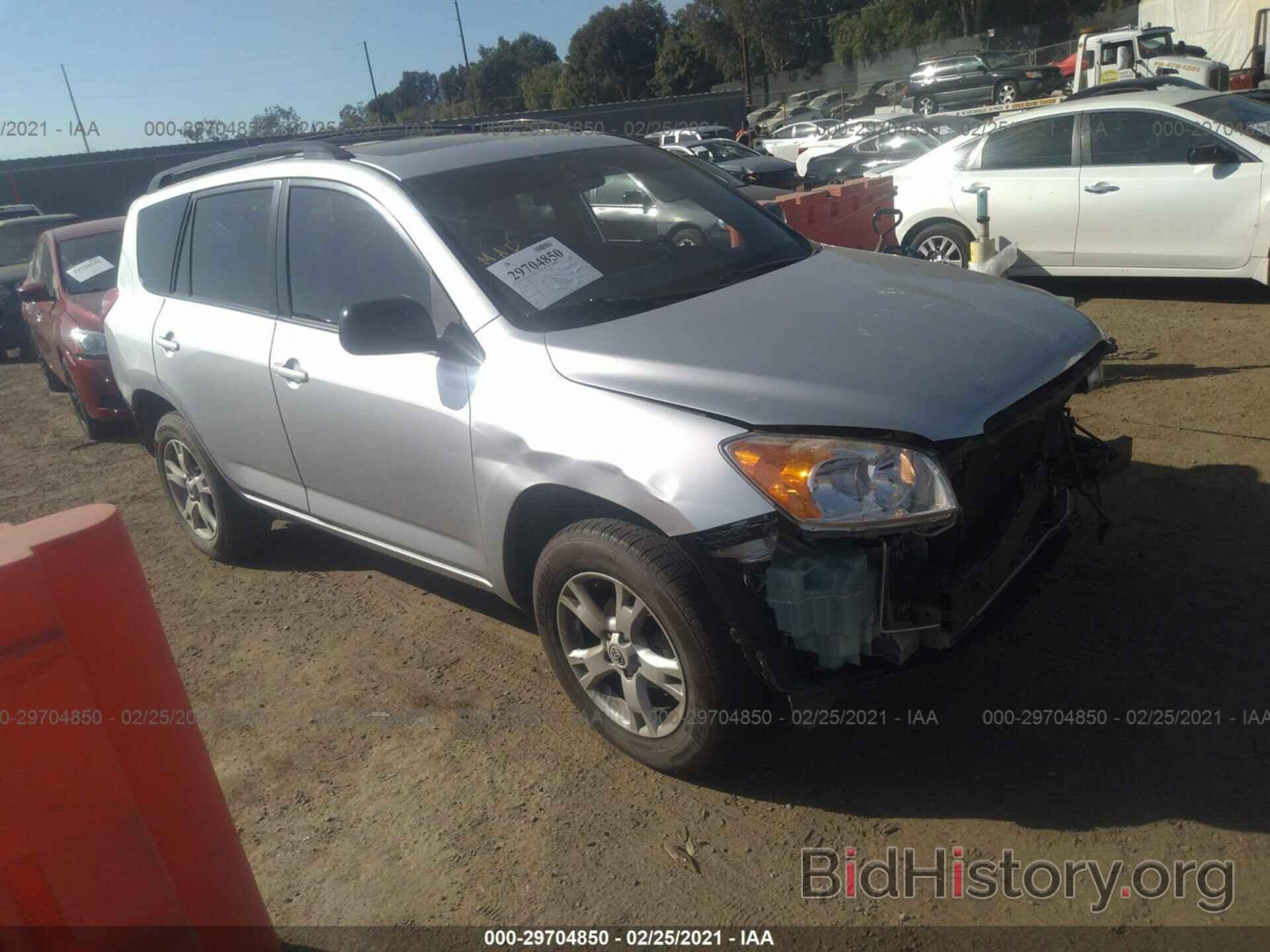 Photo 2T3ZF4DV6BW105322 - TOYOTA RAV4 2011