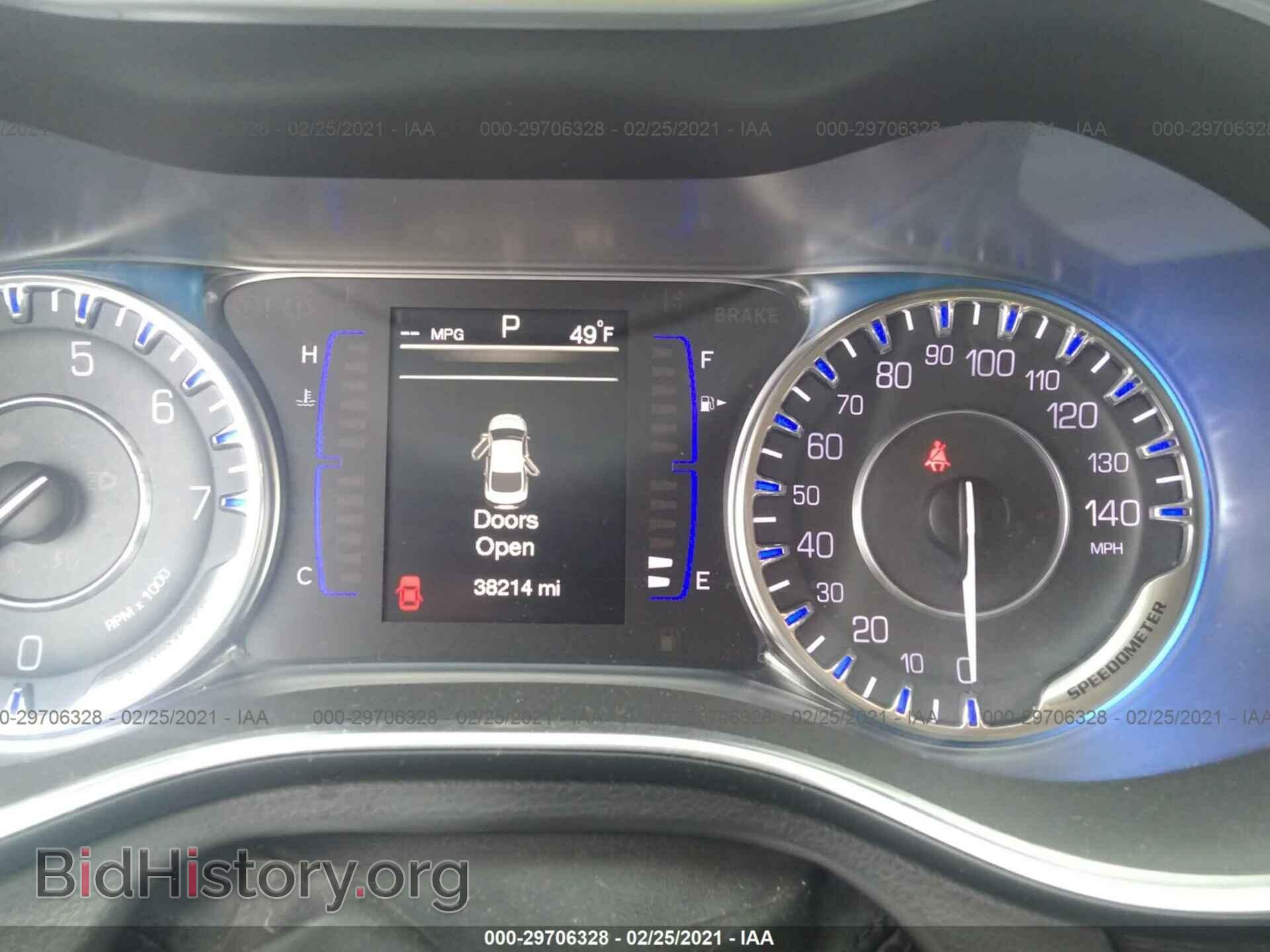 2016 CHRYSLER 200 - VIN: 1C3CCCFB4GN189817 - Фото 7