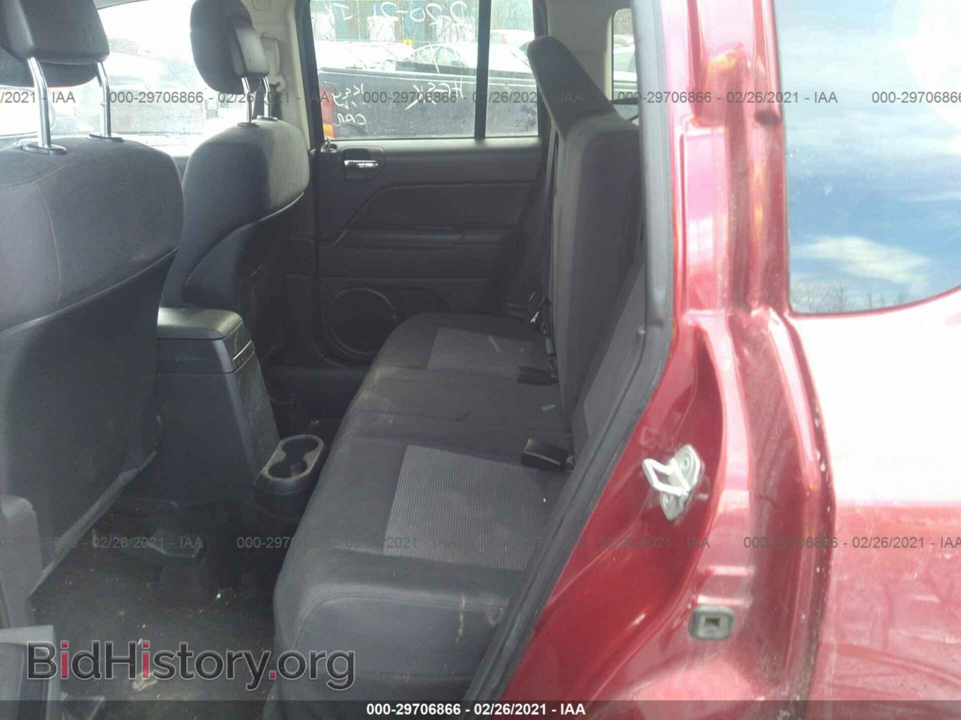2012 JEEP COMPASS - VIN: 1C4NJDEBXCD656059 - Photo 8