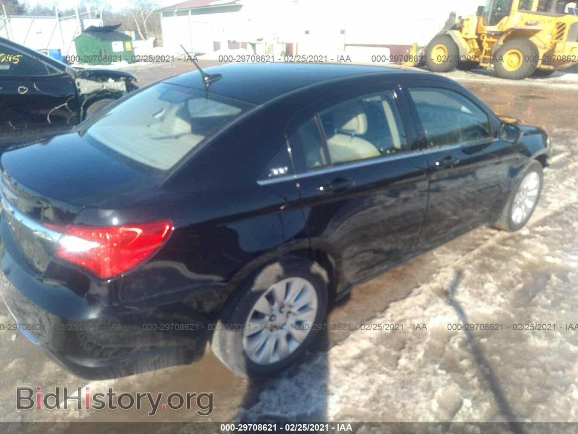 2013 CHRYSLER 200 - VIN: 1C3CCBAB2DN606316 - Photo 4
