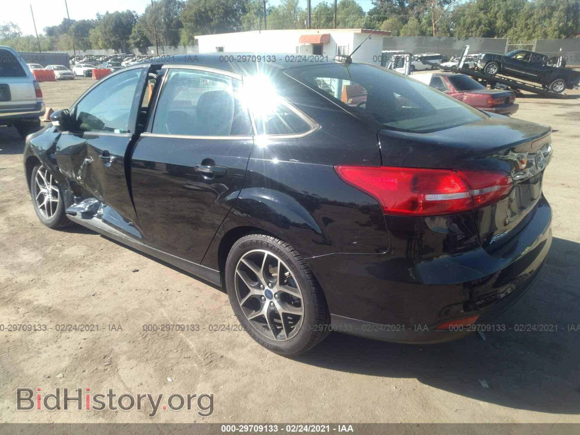 2017 FORD FOCUS - VIN: 1FADP3H26HL206587 - Фото 3