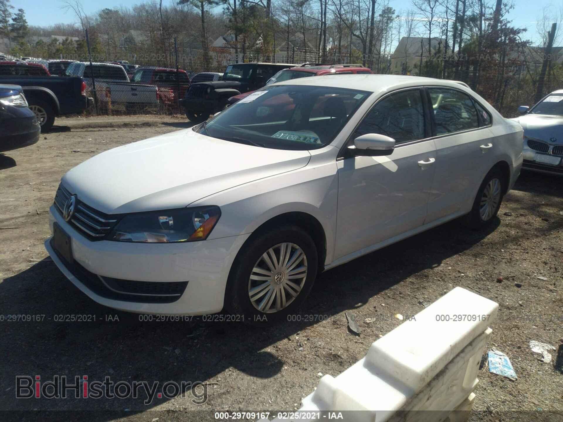 2014 VOLKSWAGEN PASSAT - VIN: 1VWAT7A37EC042696 - Фото 2