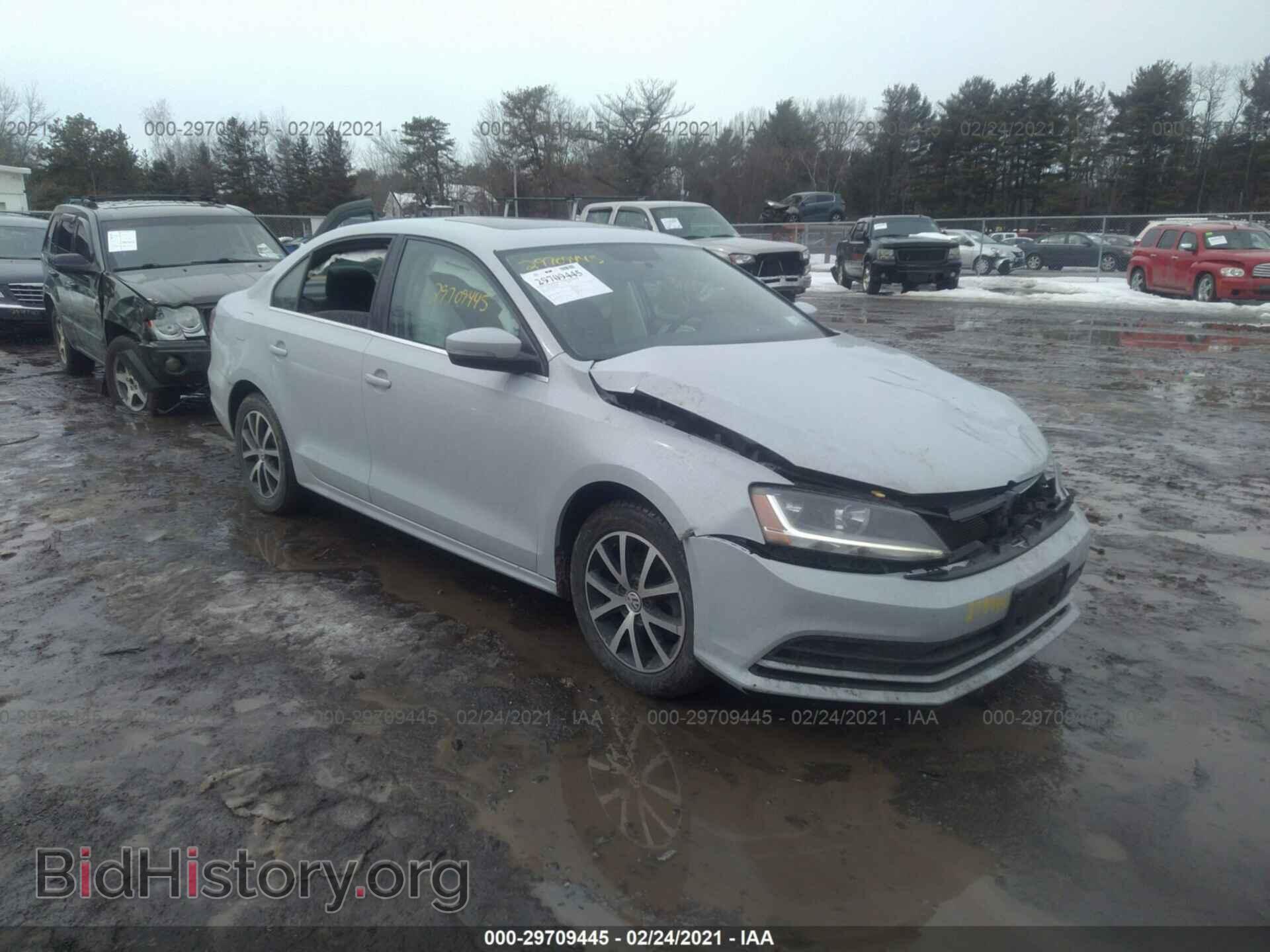 Фотография 3VWDB7AJ2HM406461 - VOLKSWAGEN JETTA 2017