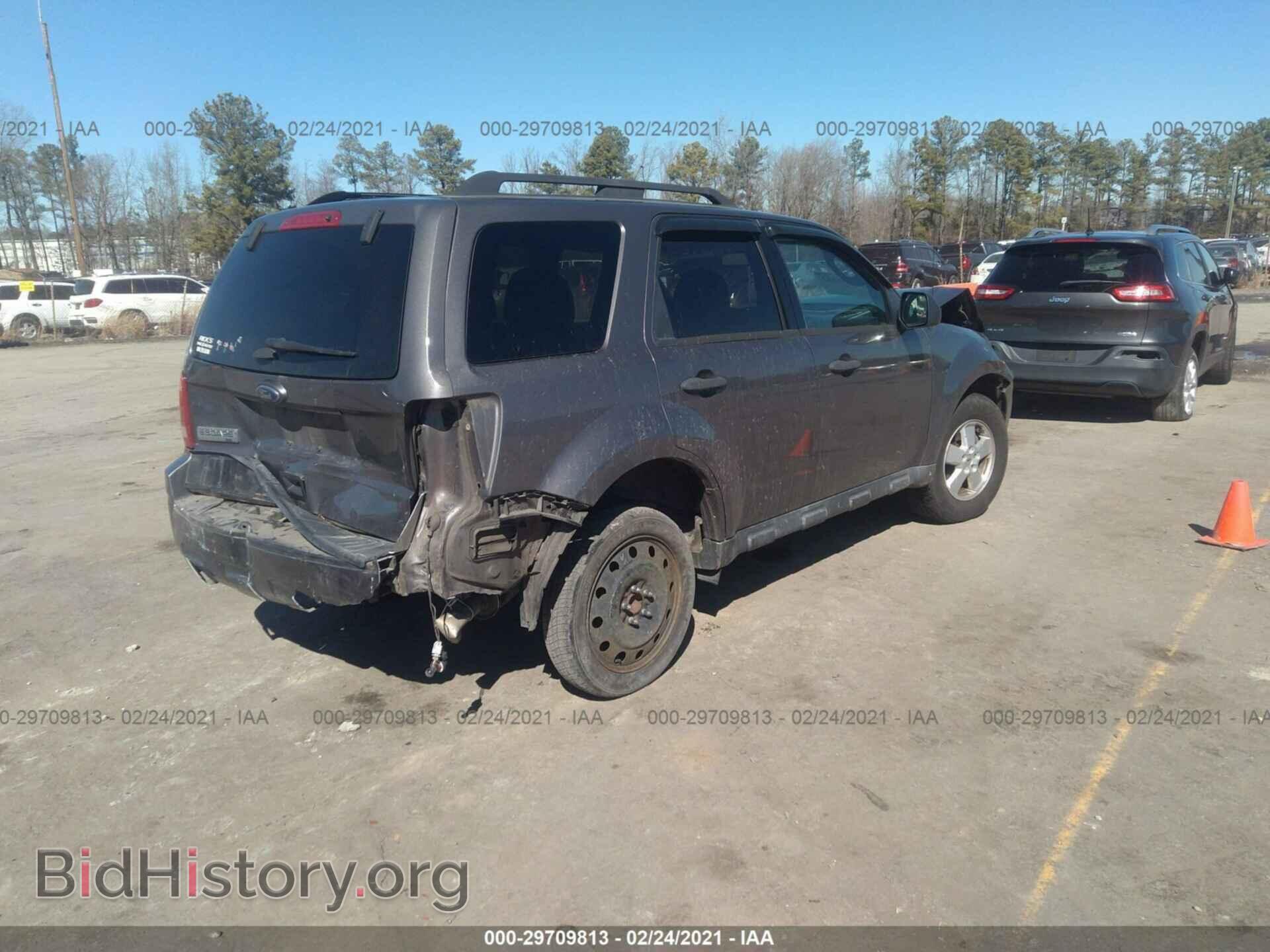 2011 FORD ESCAPE - VIN: 1FMCU0D76BKC60625 - Фото 4