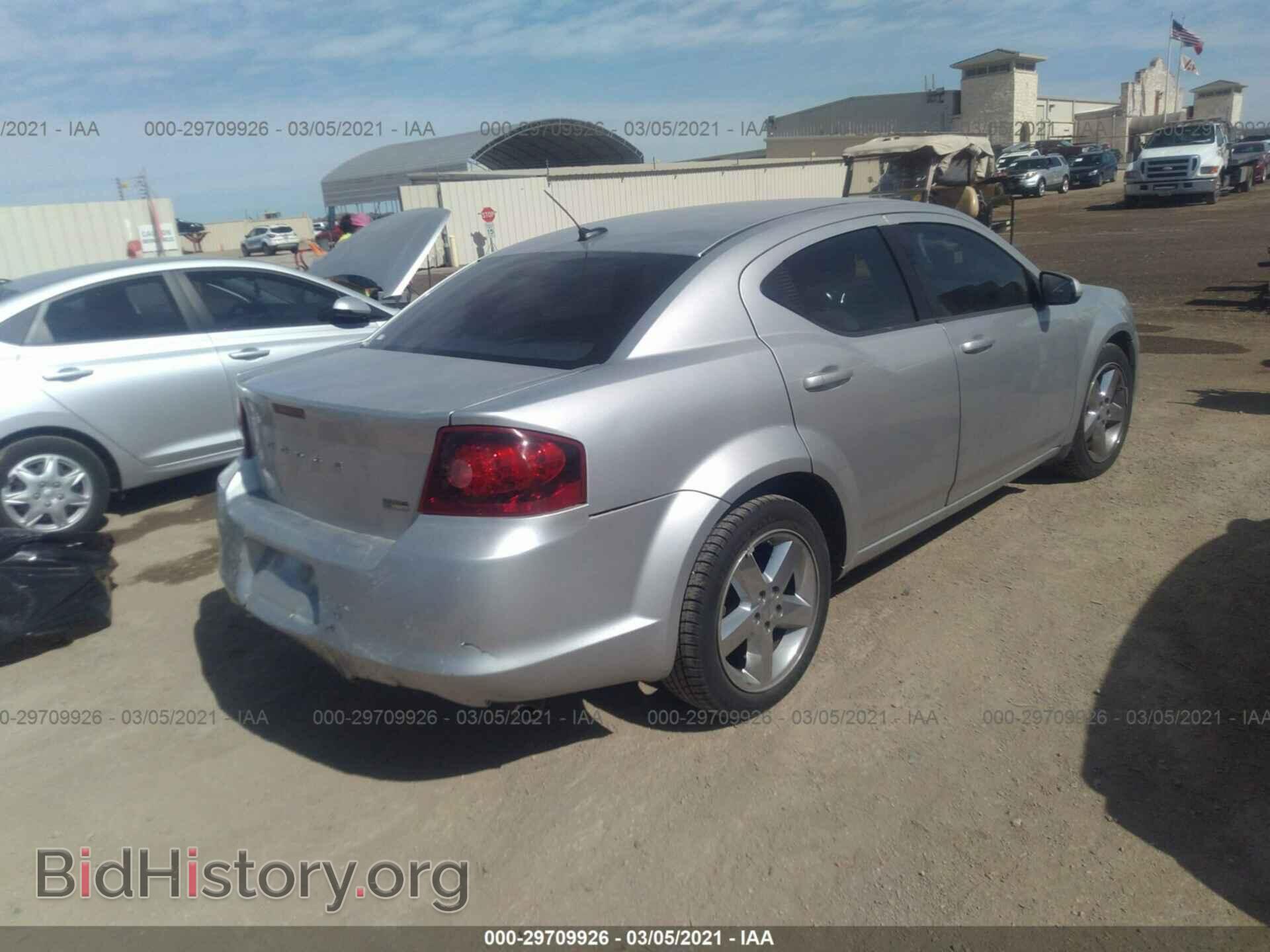 2011 DODGE AVENGER - VIN: 1B3BD2FG7BN591562 - Photo 4