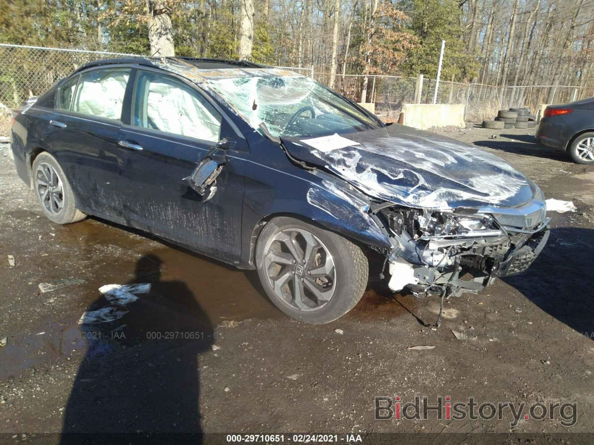 Photo 1HGCR2F88GA046323 - HONDA ACCORD SEDAN 2016