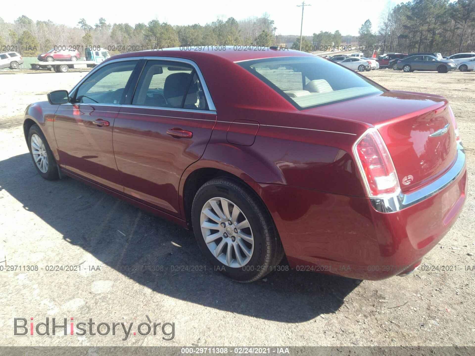 2013 CHRYSLER 300 - VIN: 2C3CCAAG1DH612042 - Фото 3