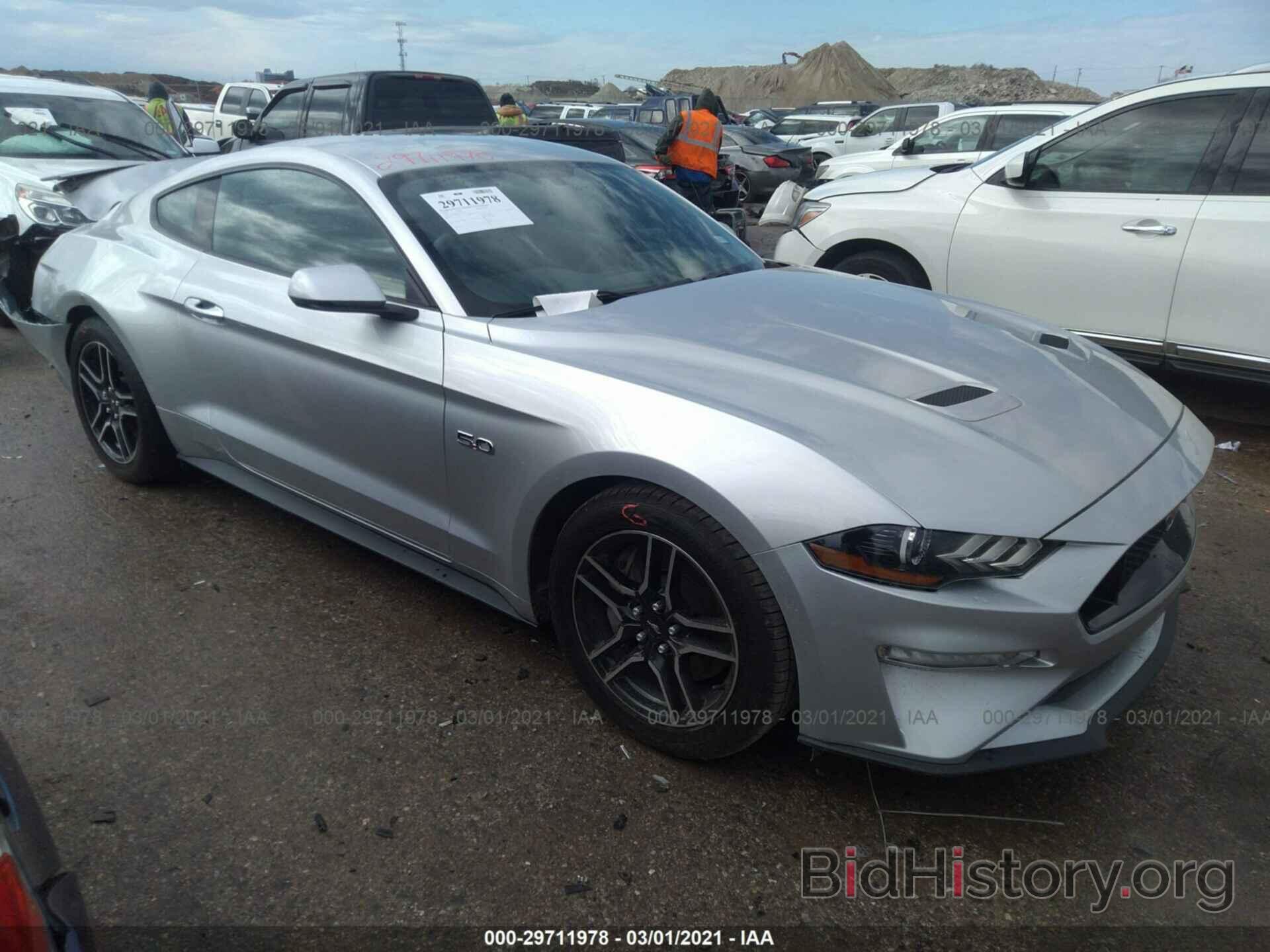 Photo 1FA6P8CF0J5143383 - FORD MUSTANG 2018