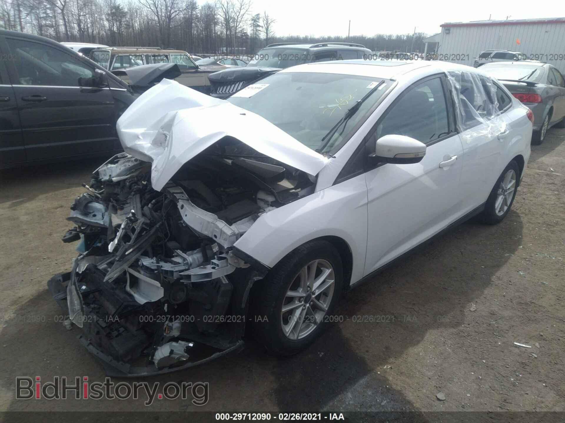 2016 FORD FOCUS - VIN: 1FADP3F2XGL213883 - Фото 2