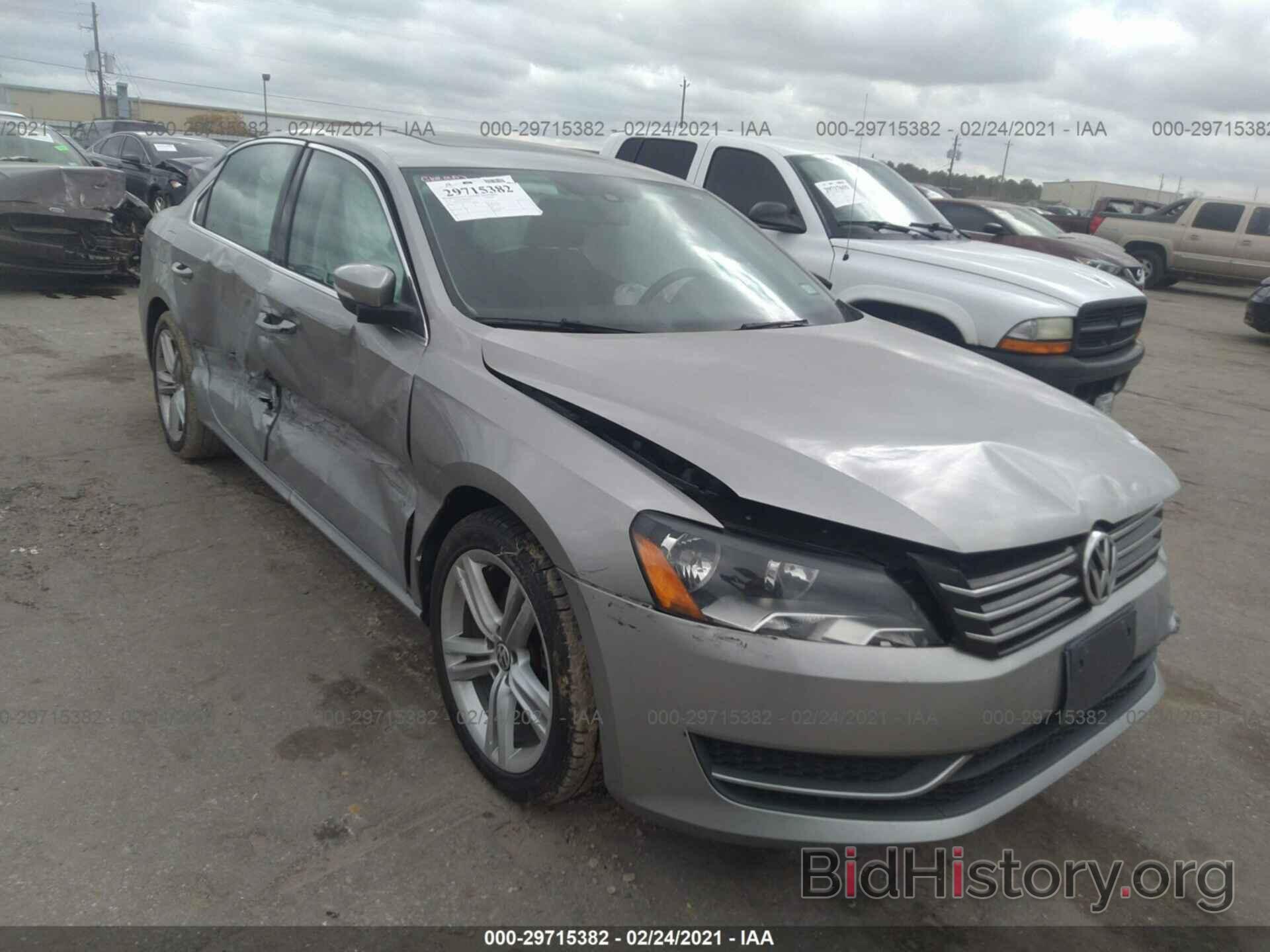 Photo 1VWBT7A37EC046767 - VOLKSWAGEN PASSAT 2014