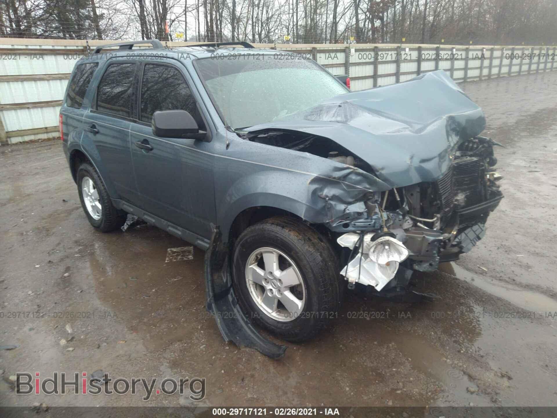 Фотография 1FMCU0D76BKC40293 - FORD ESCAPE 2011