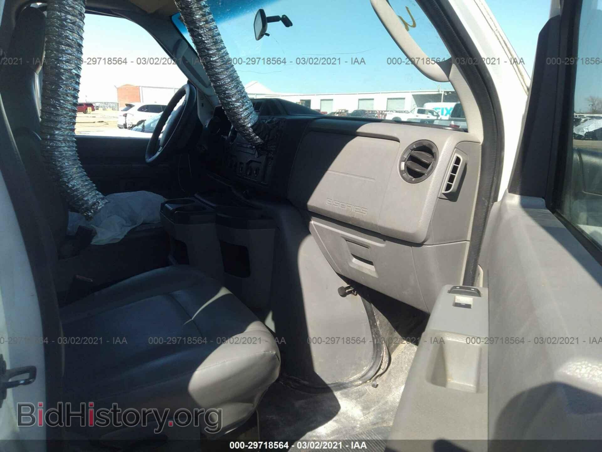 2011 FORD ECONOLINE CARGO VAN - VIN: 1FTNE2EL9BDA26579 - Фото 5