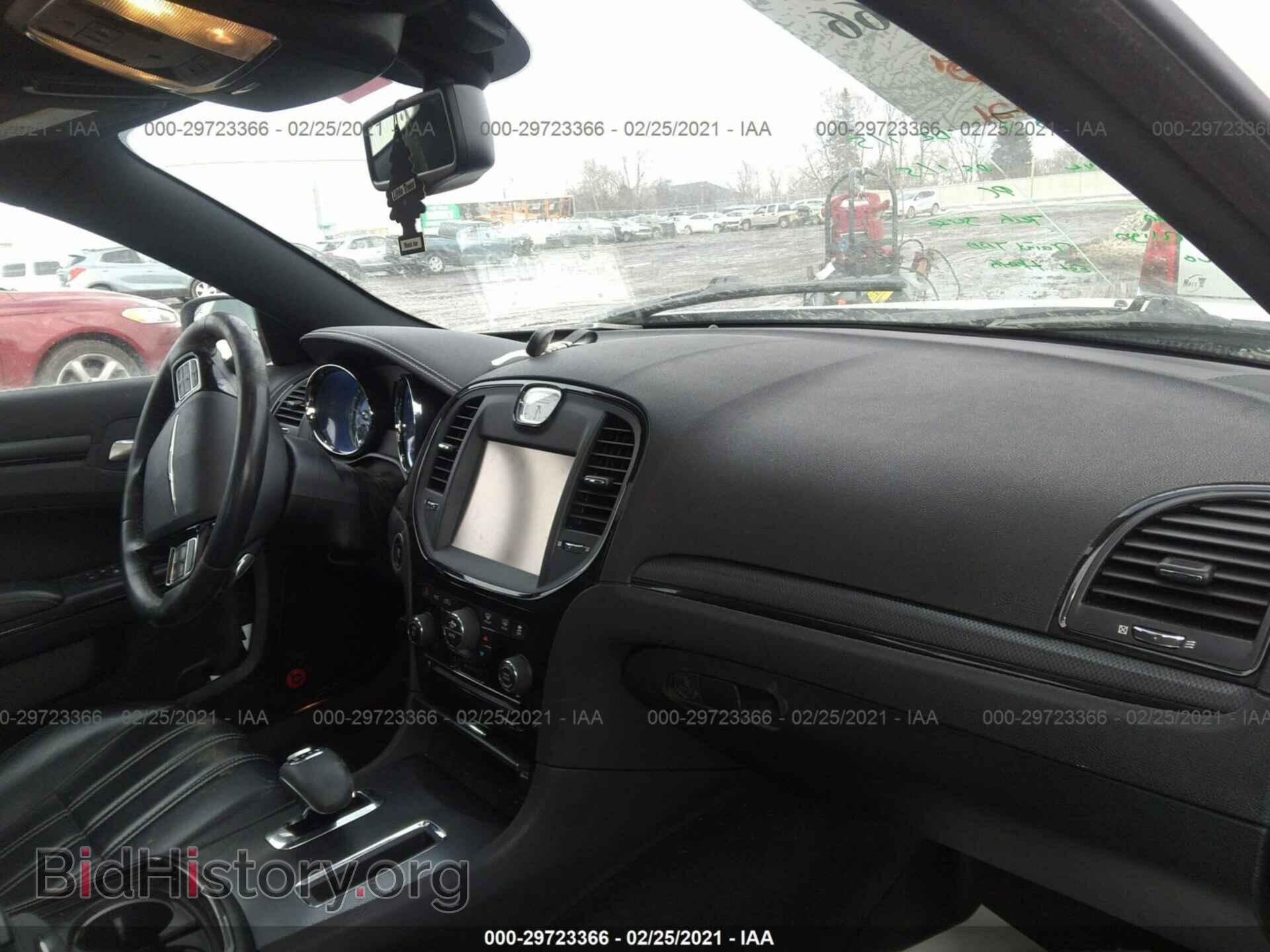 2014 CHRYSLER 300 - VIN: 2C3CCAGG9EH337335 - Фото 5