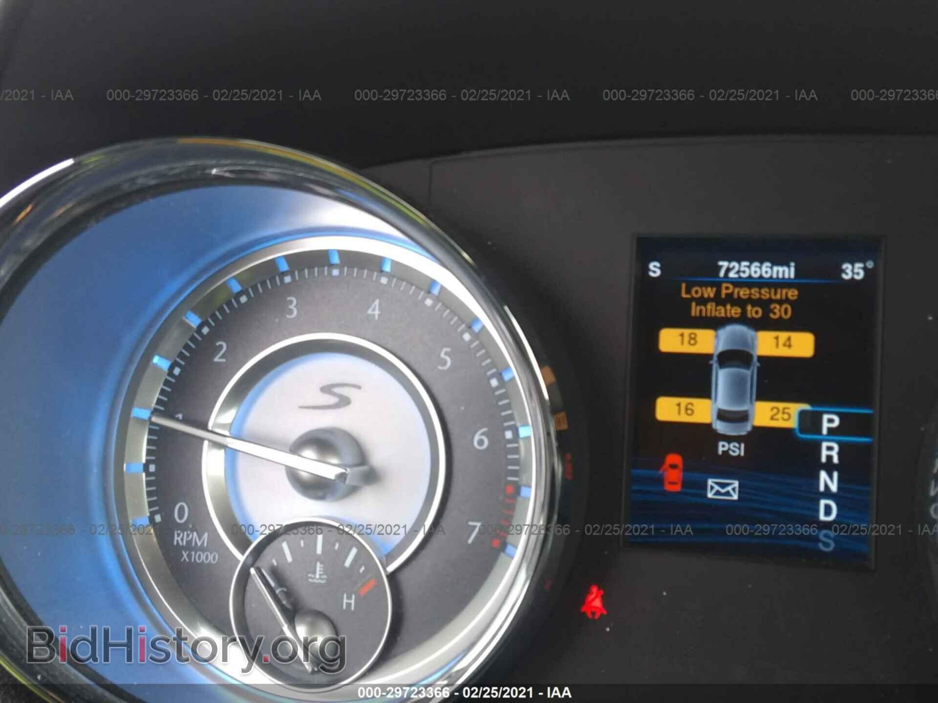 2014 CHRYSLER 300 - VIN: 2C3CCAGG9EH337335 - Фото 7