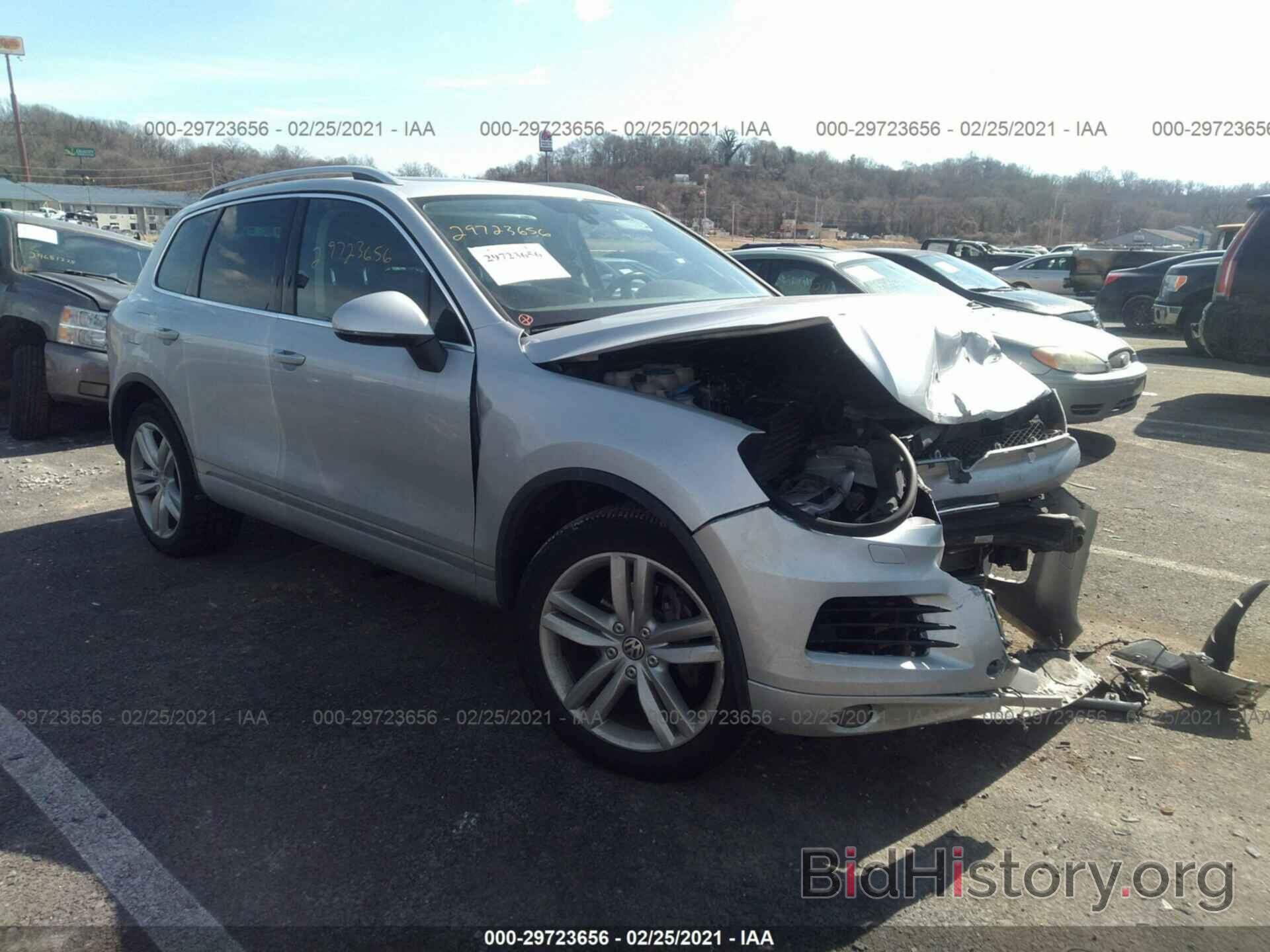 Photo WVGFF9BP8CD001817 - VOLKSWAGEN TOUAREG 2012