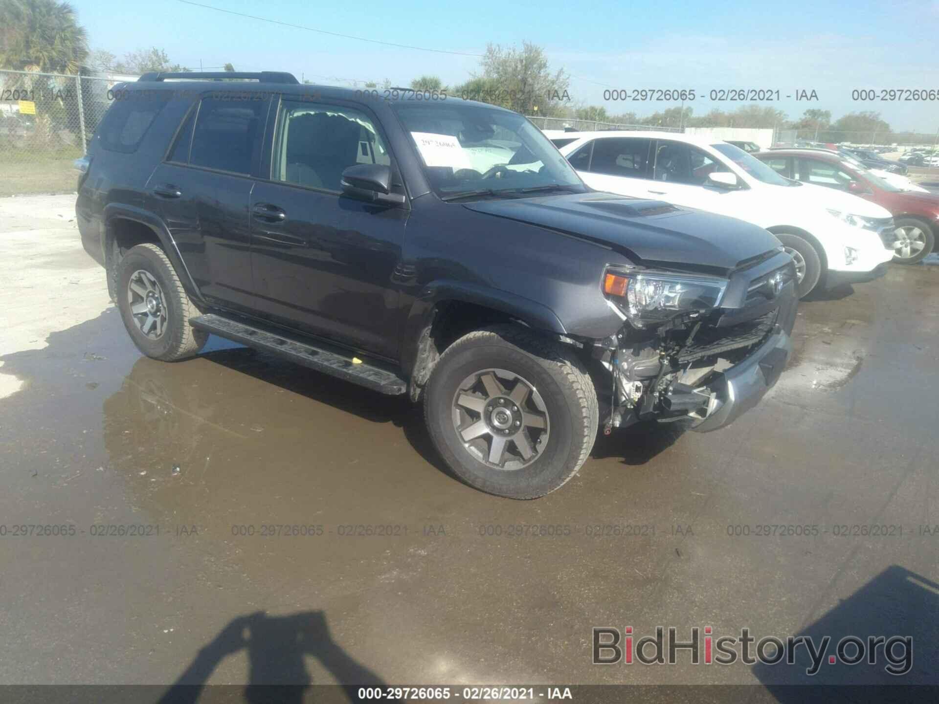 Фотография JTEBU5JR3L5738532 - TOYOTA 4RUNNER 2020