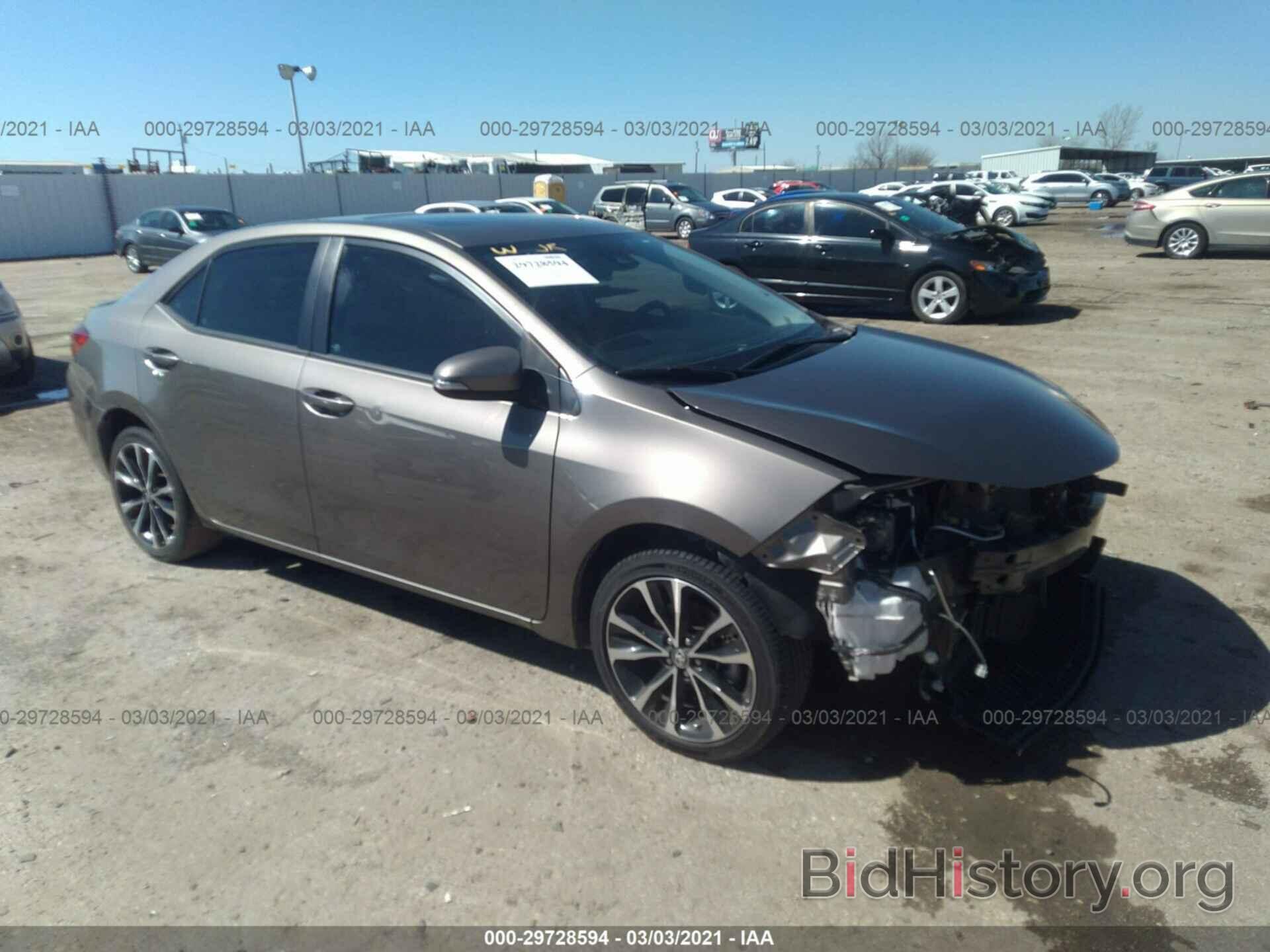 Photo 5YFBURHE8HP716180 - TOYOTA COROLLA 2017