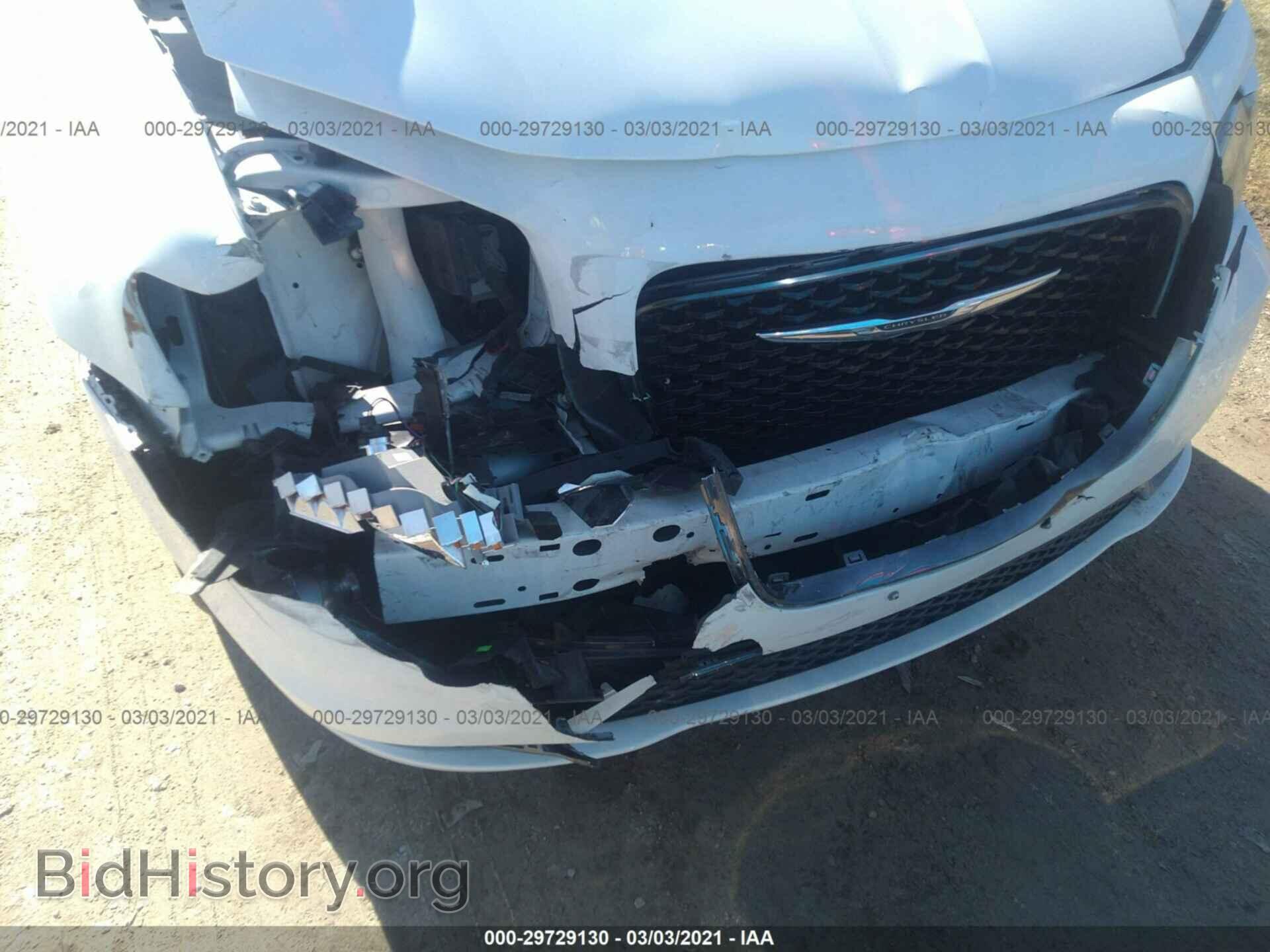 2015 CHRYSLER 300 - VIN: 2C3CCAGG8FH797572 - Фото 6