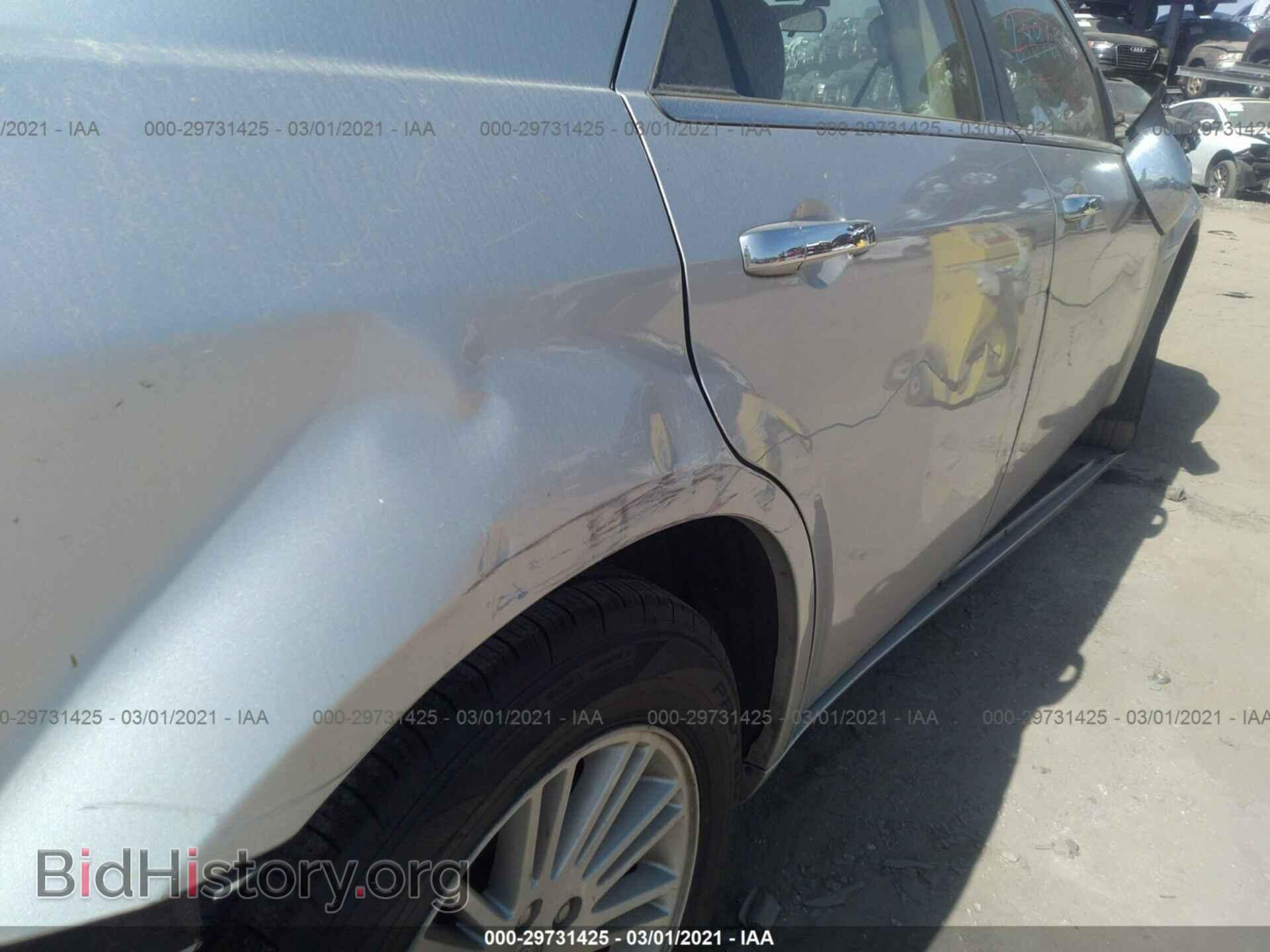 2010 CHRYSLER 300 - VIN: 2C3CA4CD3AH162156 - Фото 6