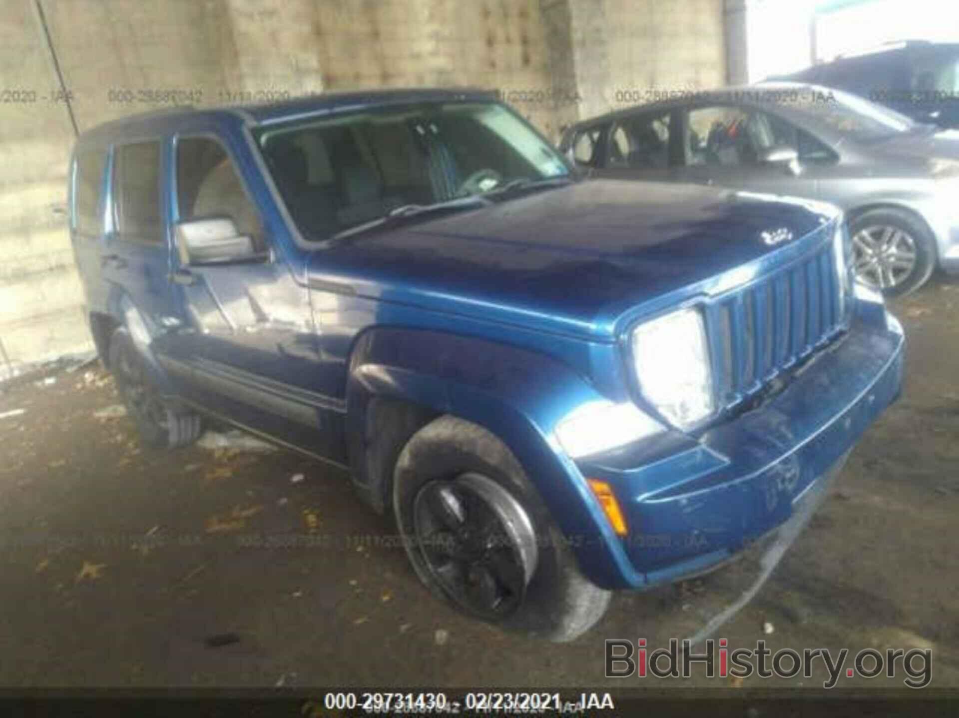 Фотография 1J8GN28K99W529015 - JEEP LIBERTY 2009