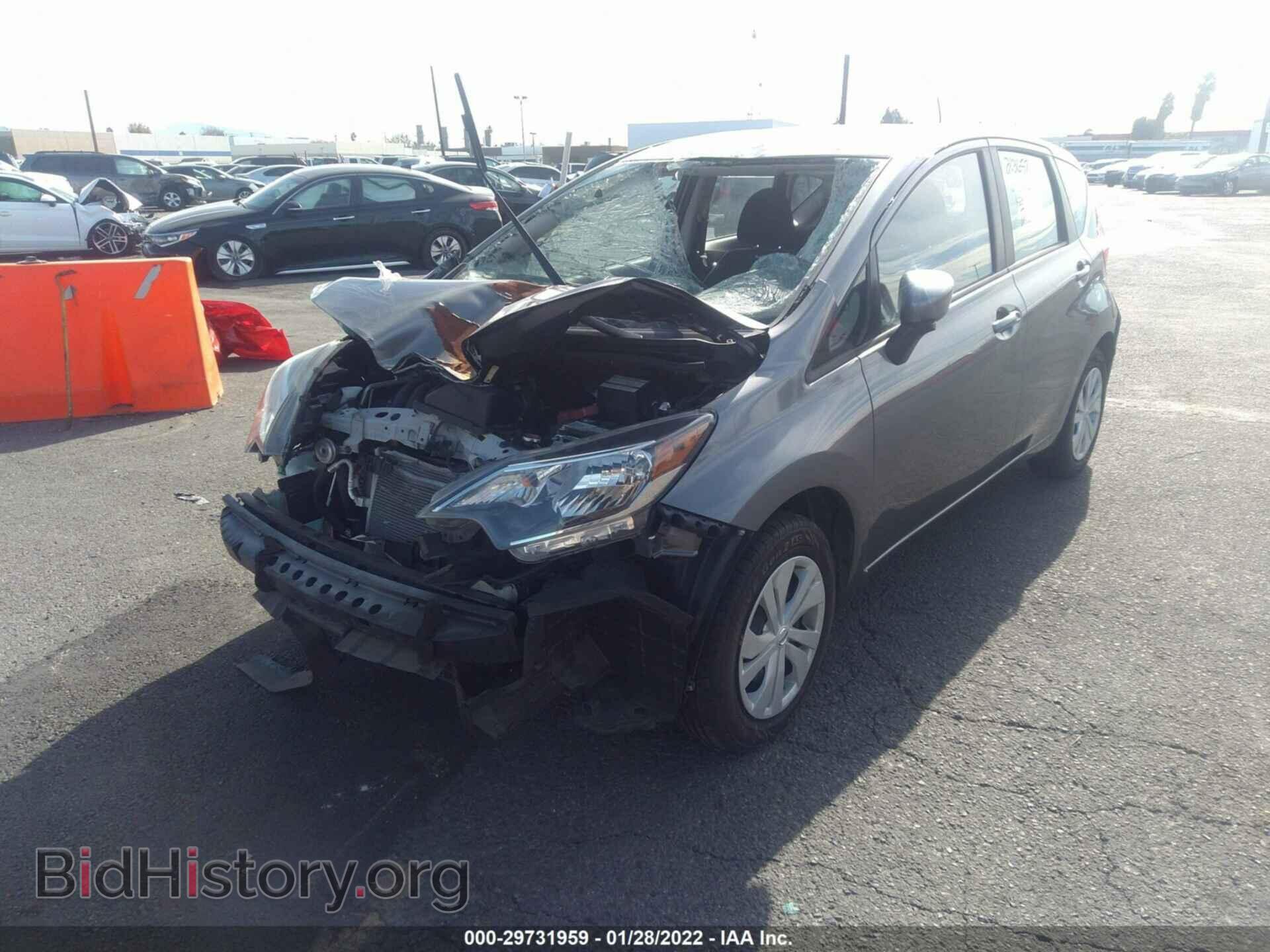 2018 NISSAN VERSA NOTE - VIN: 3N1CE2CPXJL369670 - Фото 2