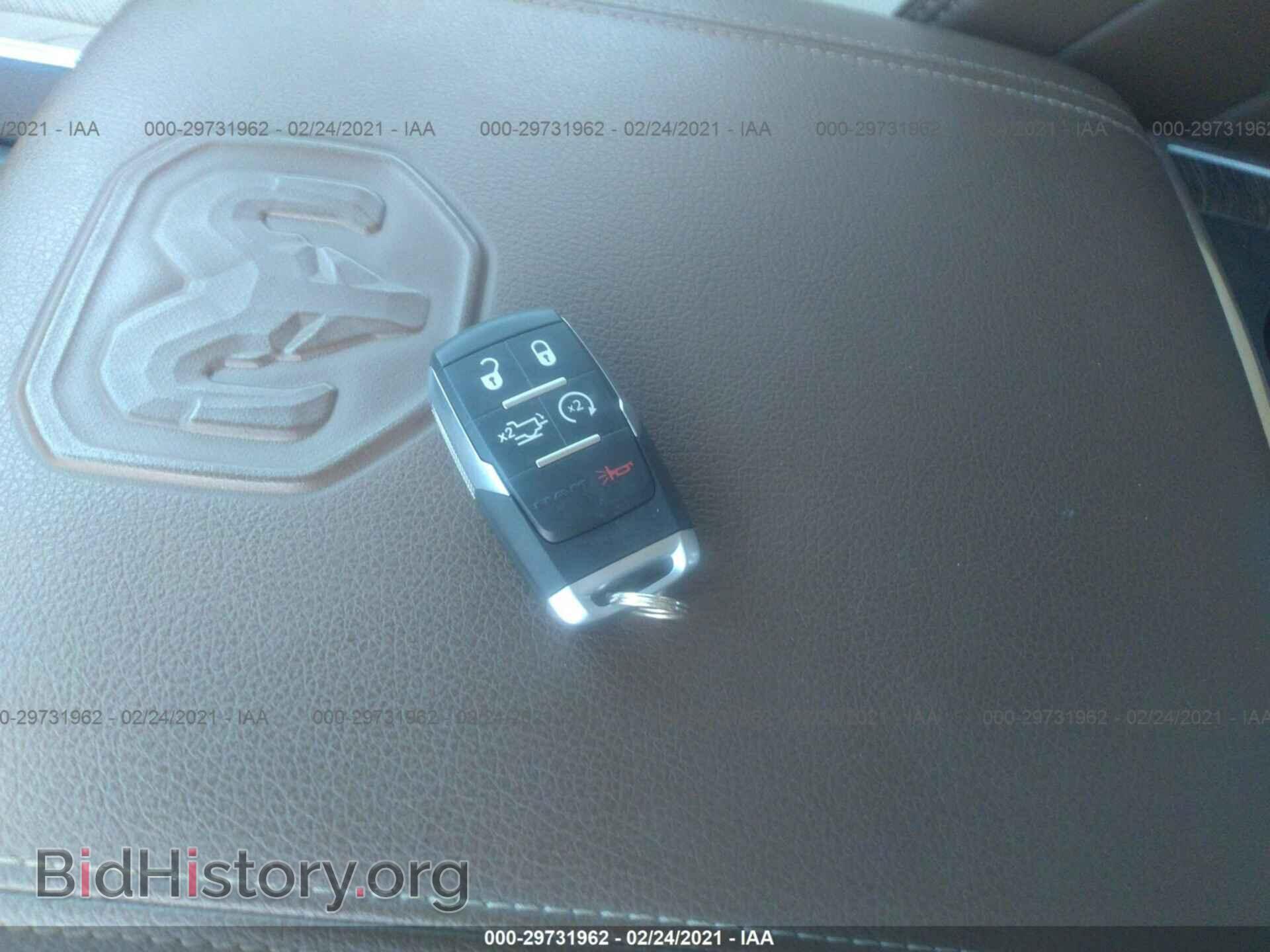 2019 RAM 2500 - VIN: 3C6UR5NL8KG644875 - Photo 11