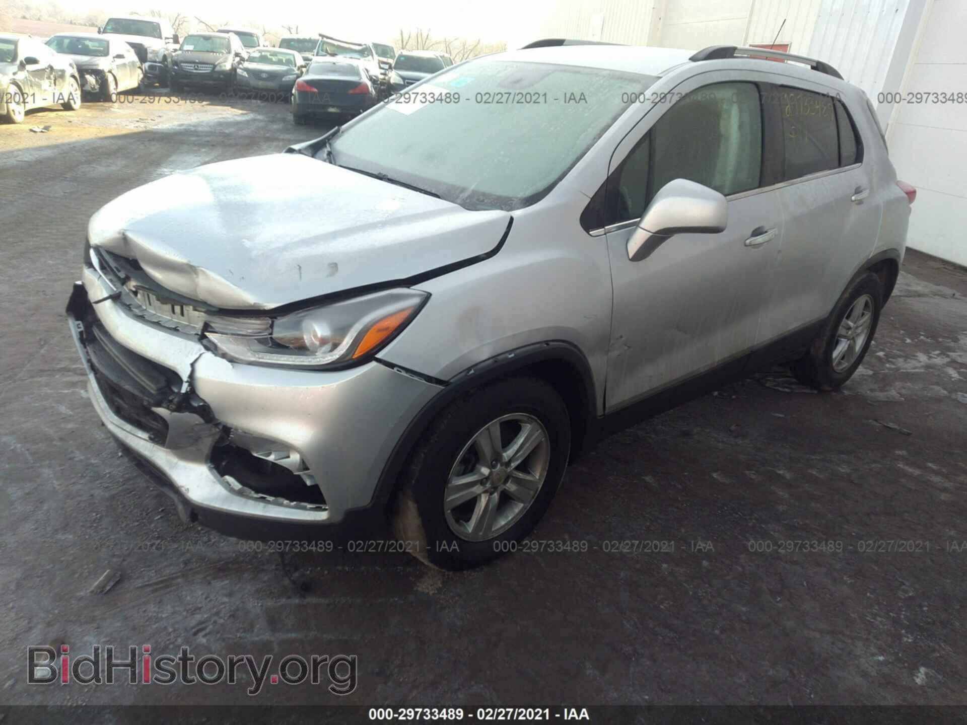 2019 CHEVROLET TRAX - VIN: 3GNCJLSB3KL357194 - Photo 2