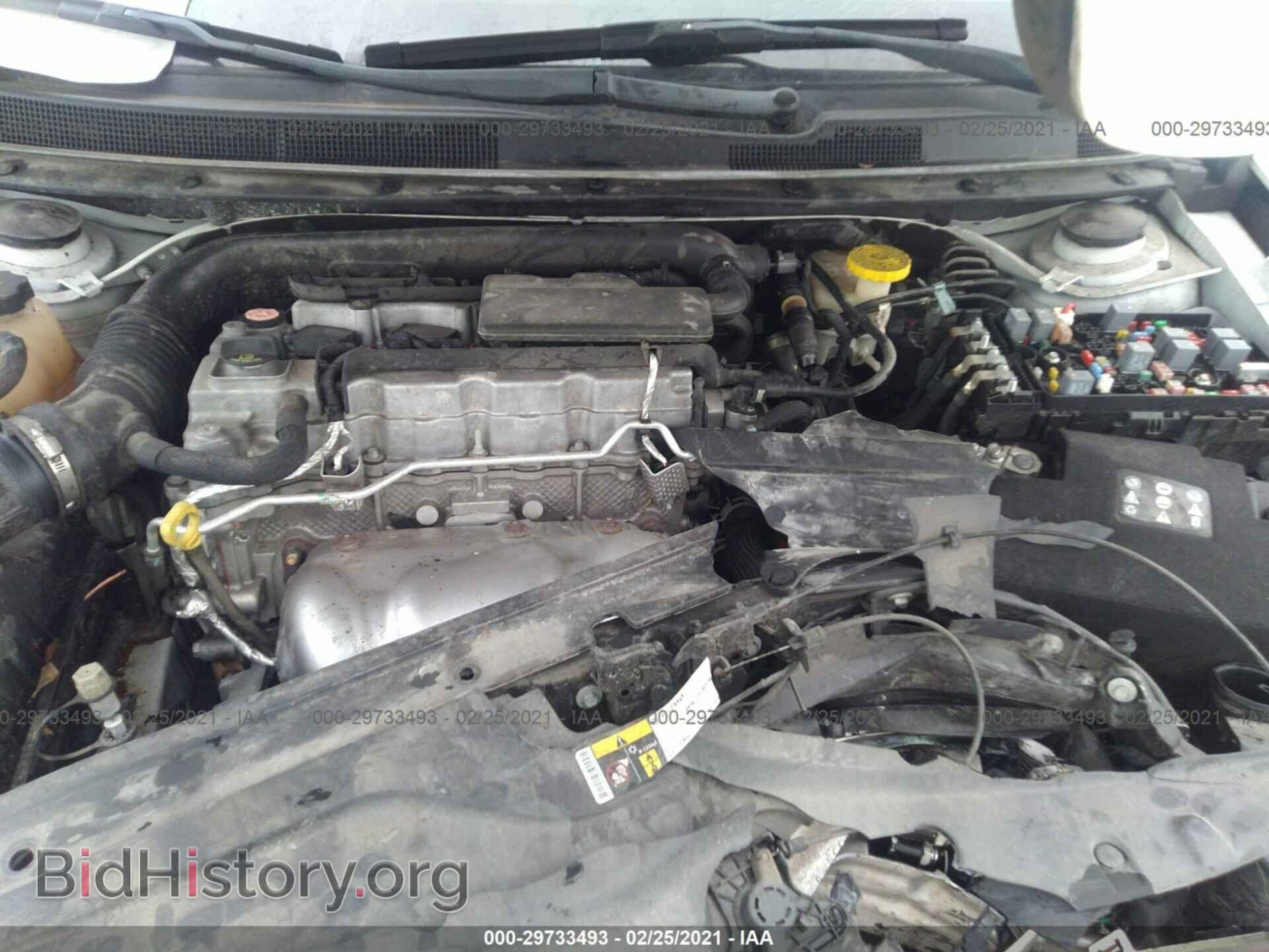2016 CHRYSLER 200 - VIN: 1C3CCCFB8GN196382 - Photo 10