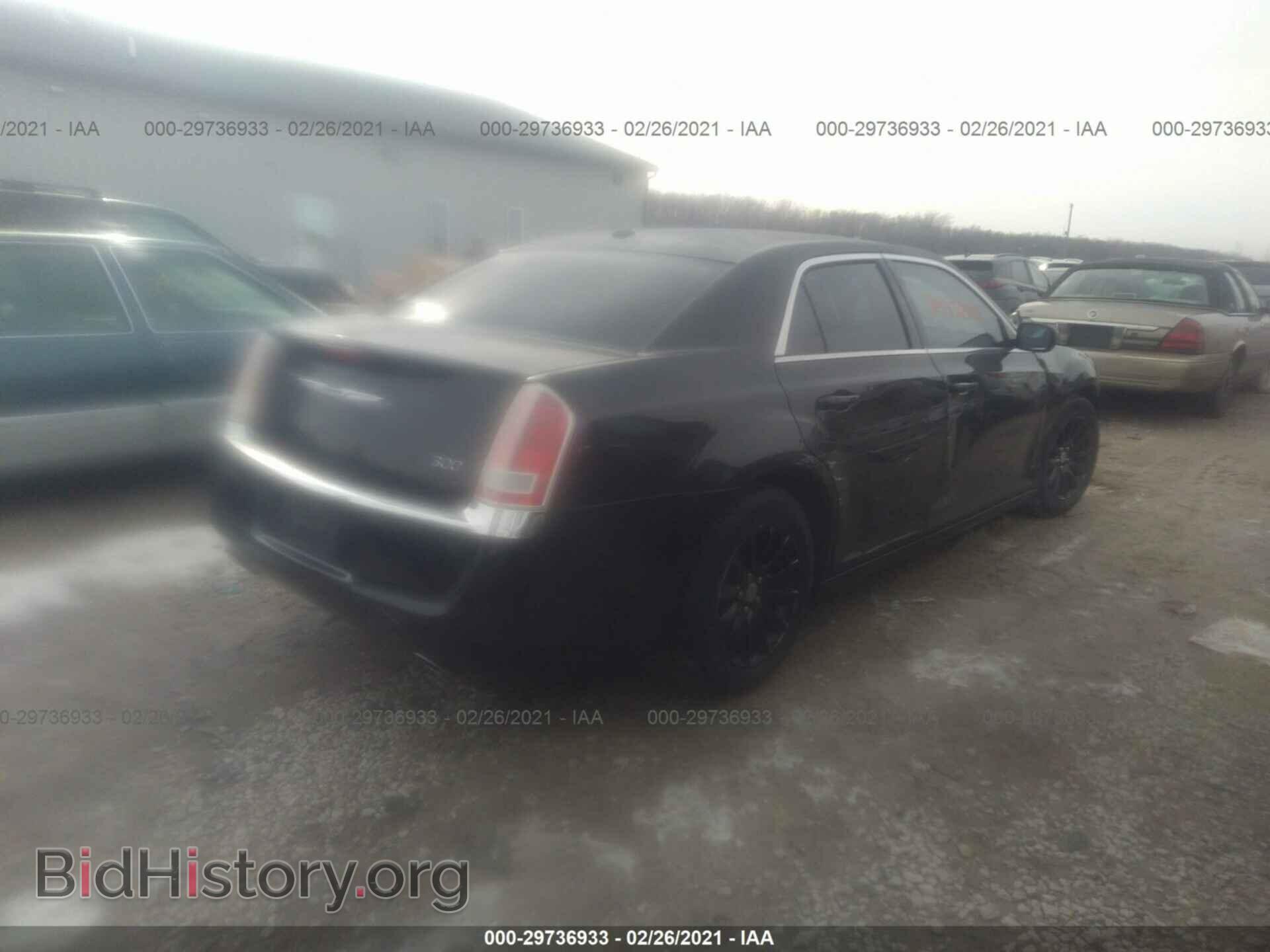 2014 CHRYSLER 300 - VIN: 2C3CCAAG4EH119666 - Фото 4