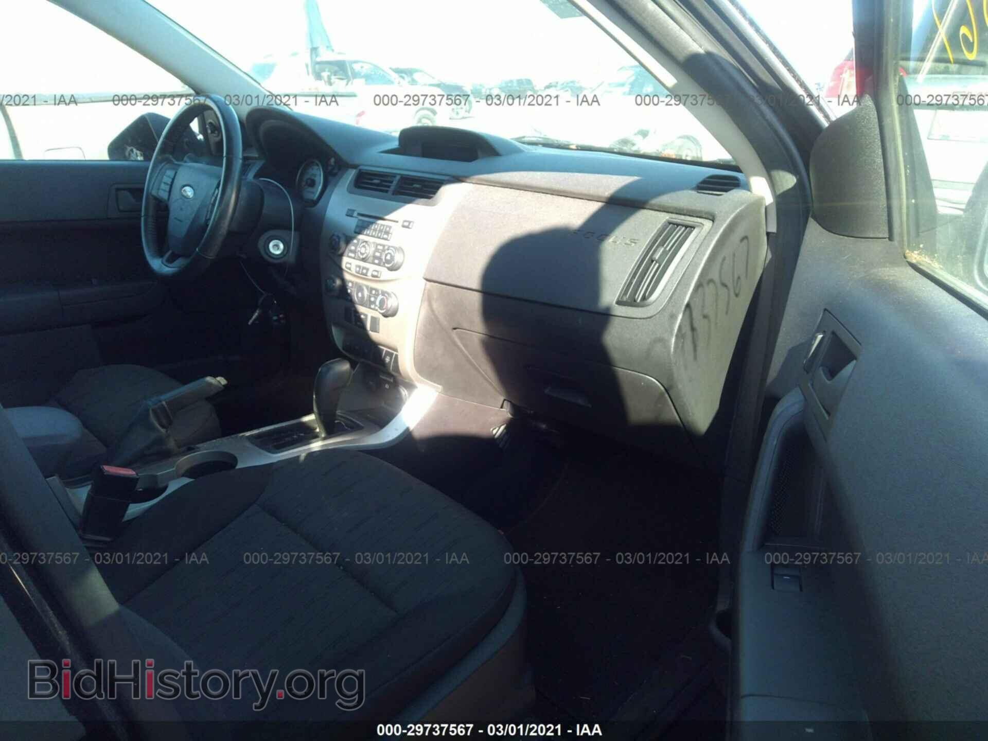 2008 FORD FOCUS - VIN: 1FAHP35N38W256667 - Фото 5