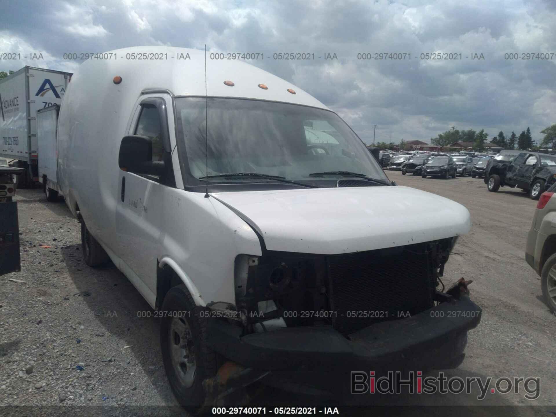 Photo 1GBHG31U061240321 - CHEVROLET EXPRESS COMMERCIAL 2006